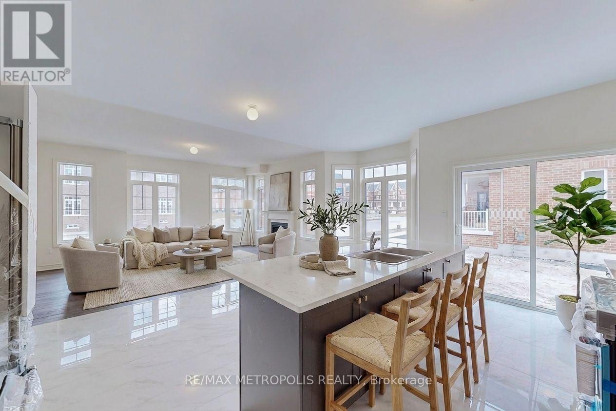 647 FLEETWOOD DRIVE - 18