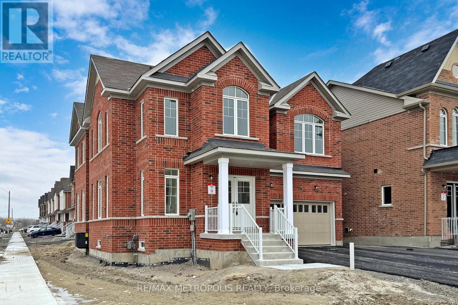 647 FLEETWOOD DRIVE - 4
