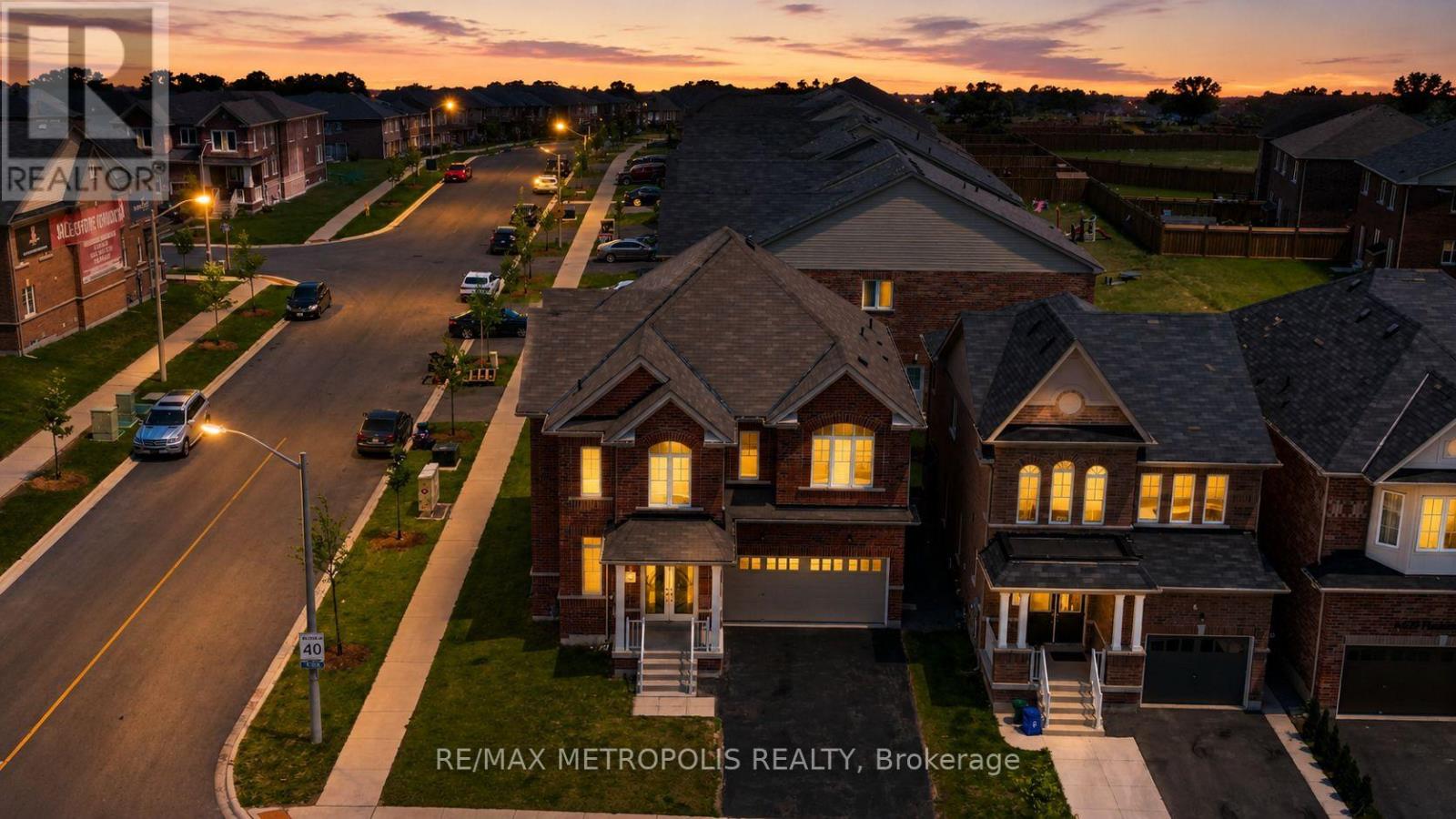 647 FLEETWOOD DRIVE - 7