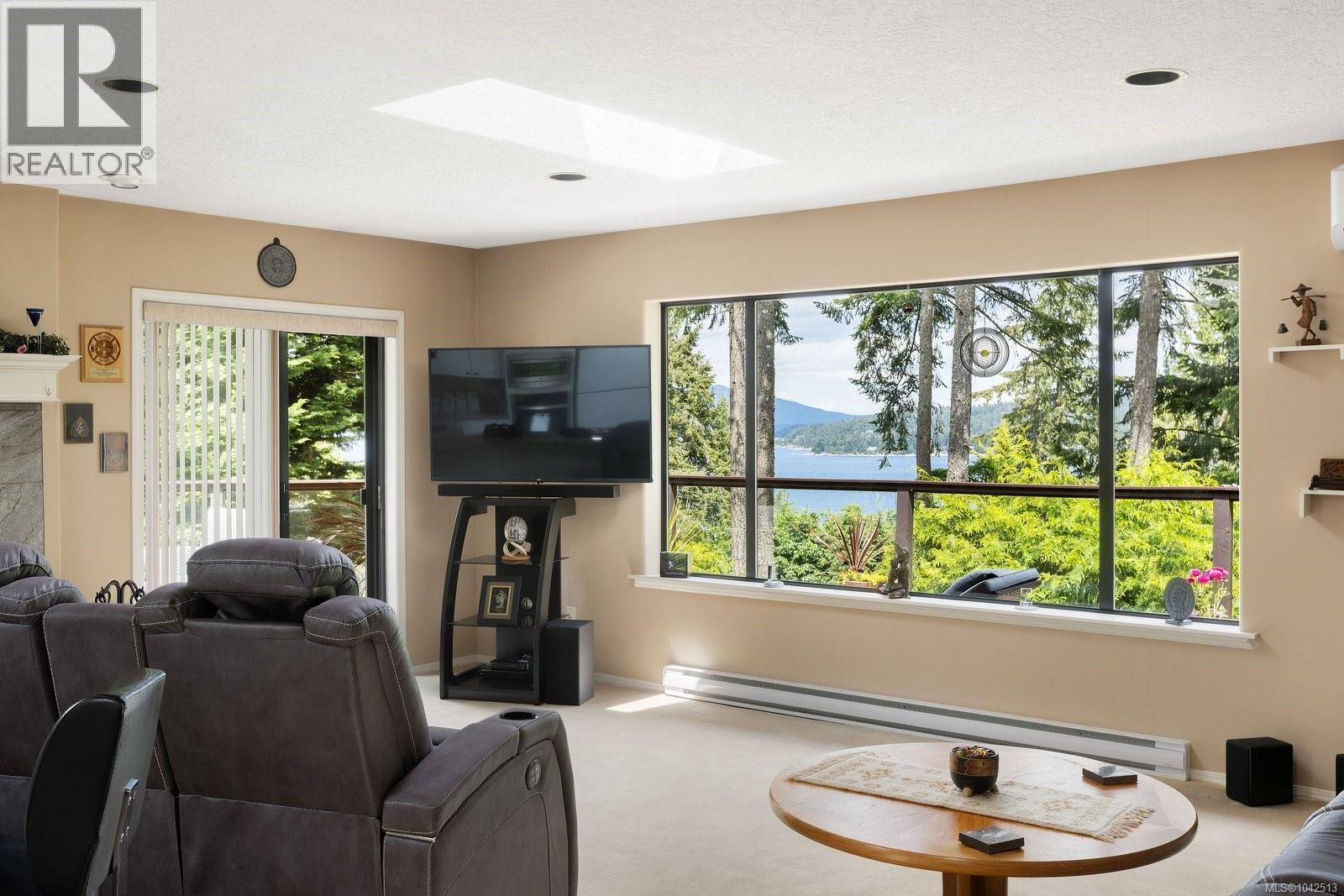7084 Willis Point Rd - 10