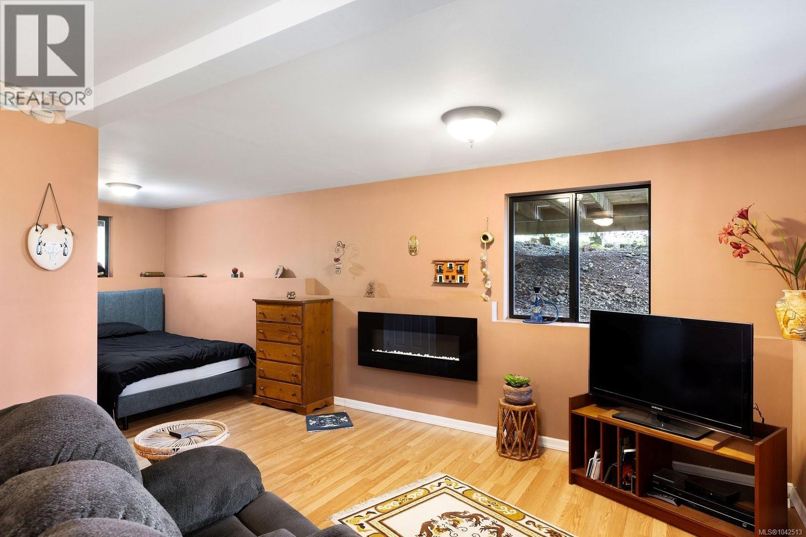 7084 Willis Point Rd - 21