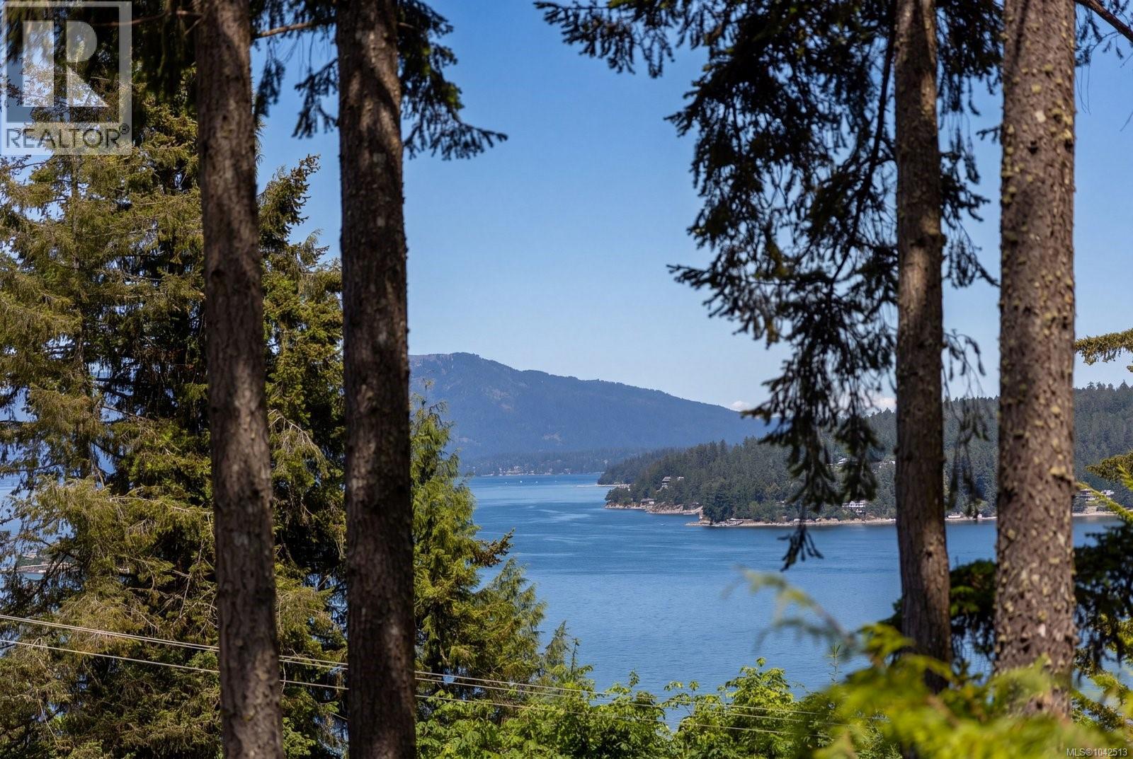7084 Willis Point Rd - 3