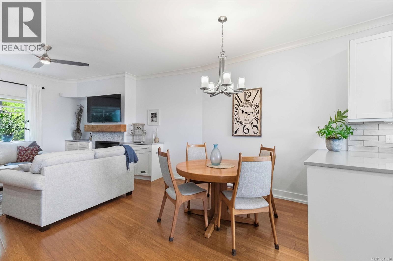 #5 2321 Island View Rd - 12