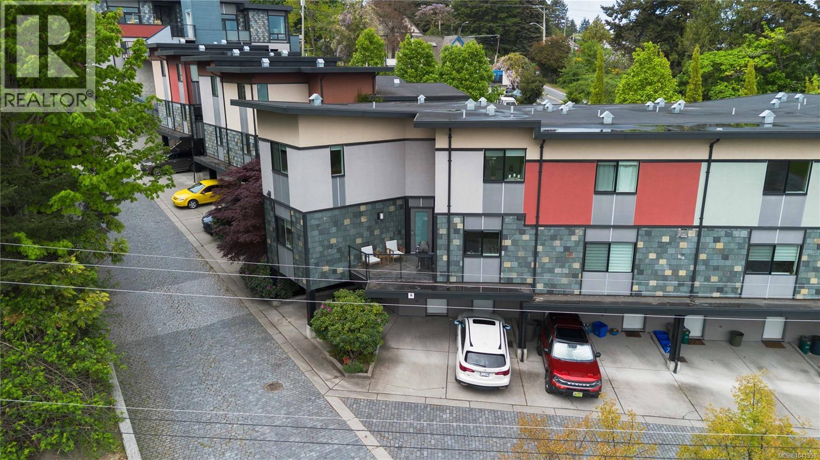 #5 2321 Island View Rd - 40