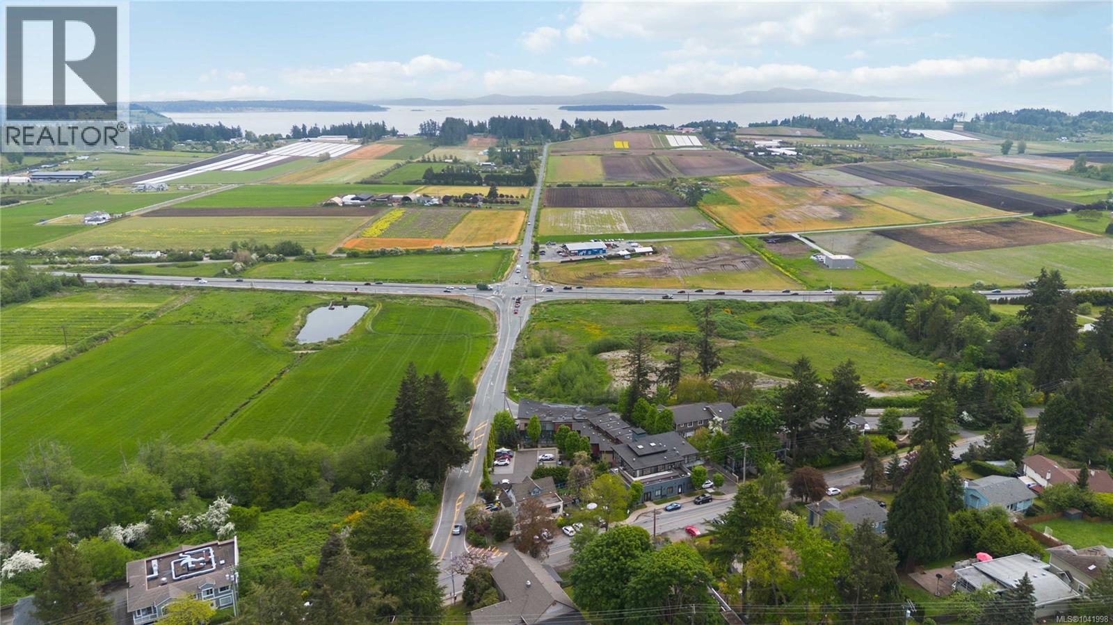 #5 2321 Island View Rd - 42