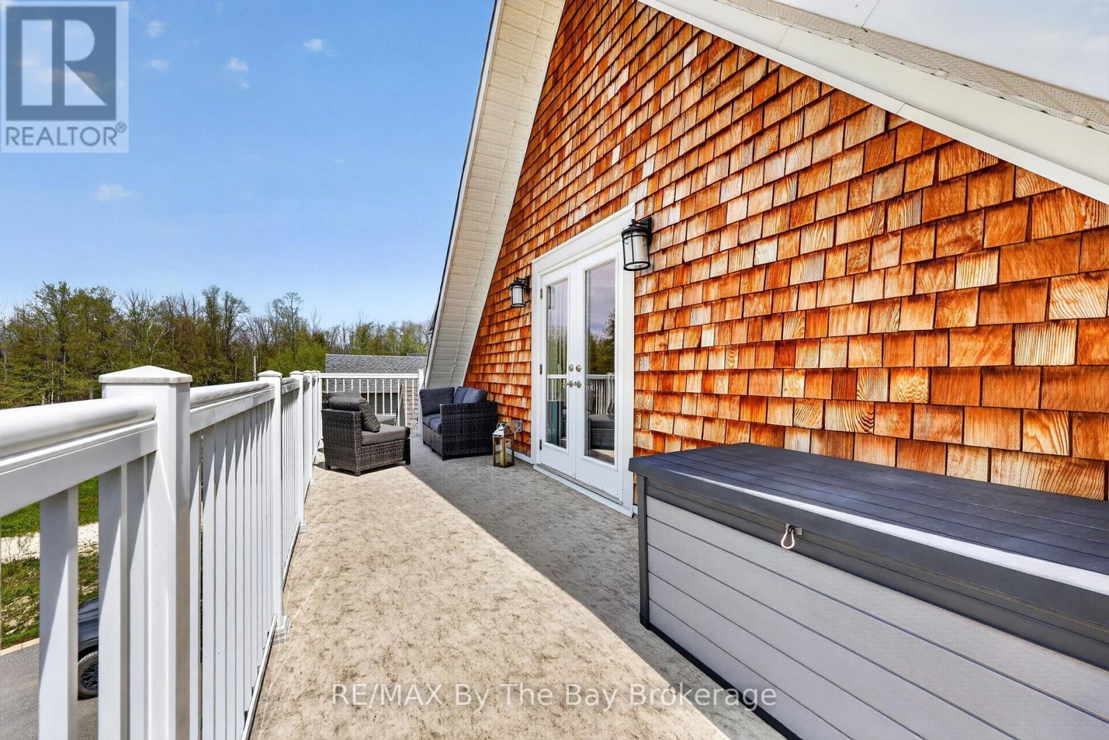 17 ELIZABETH AVENUE - 20