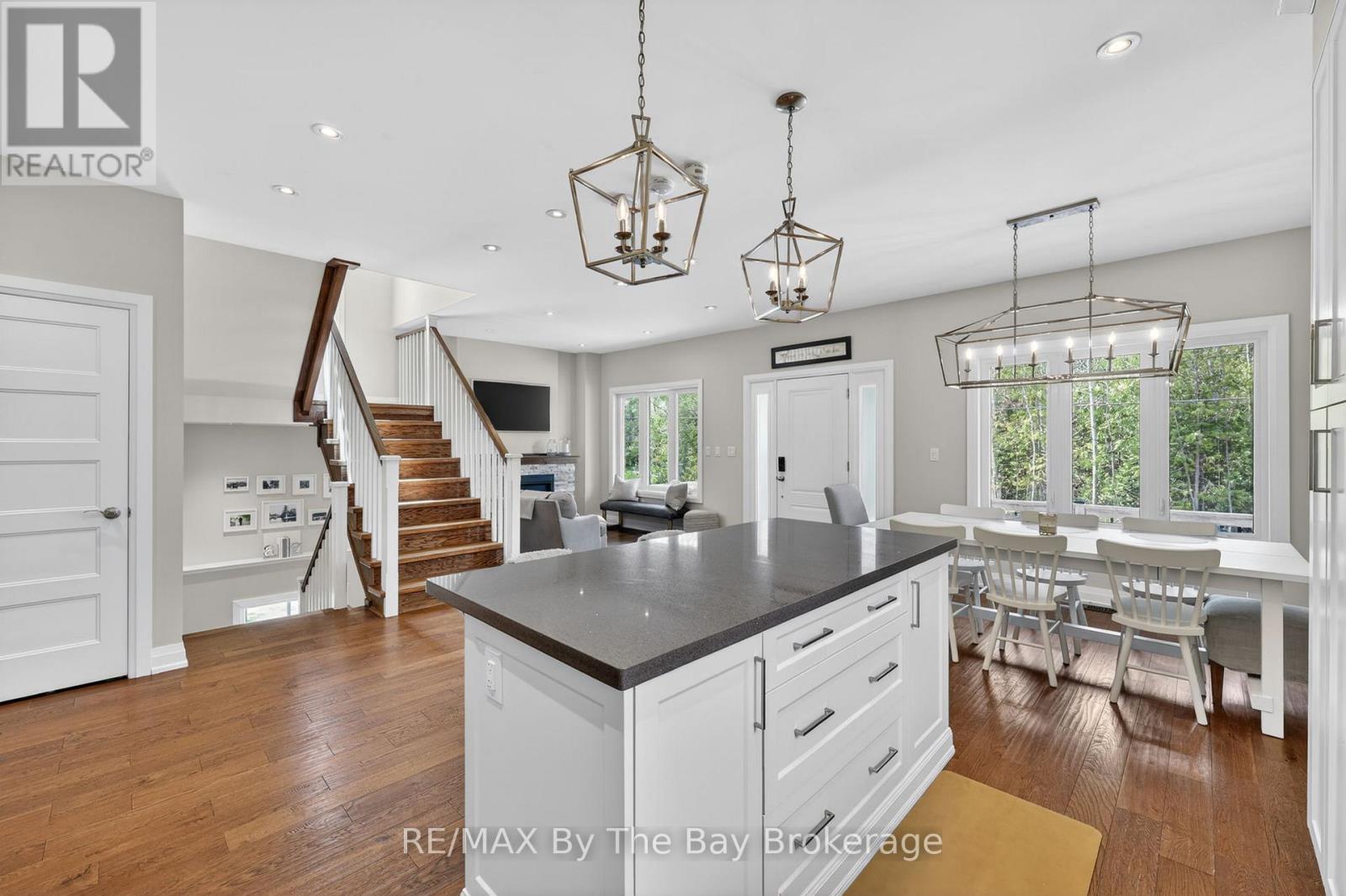 17 ELIZABETH AVENUE - 7