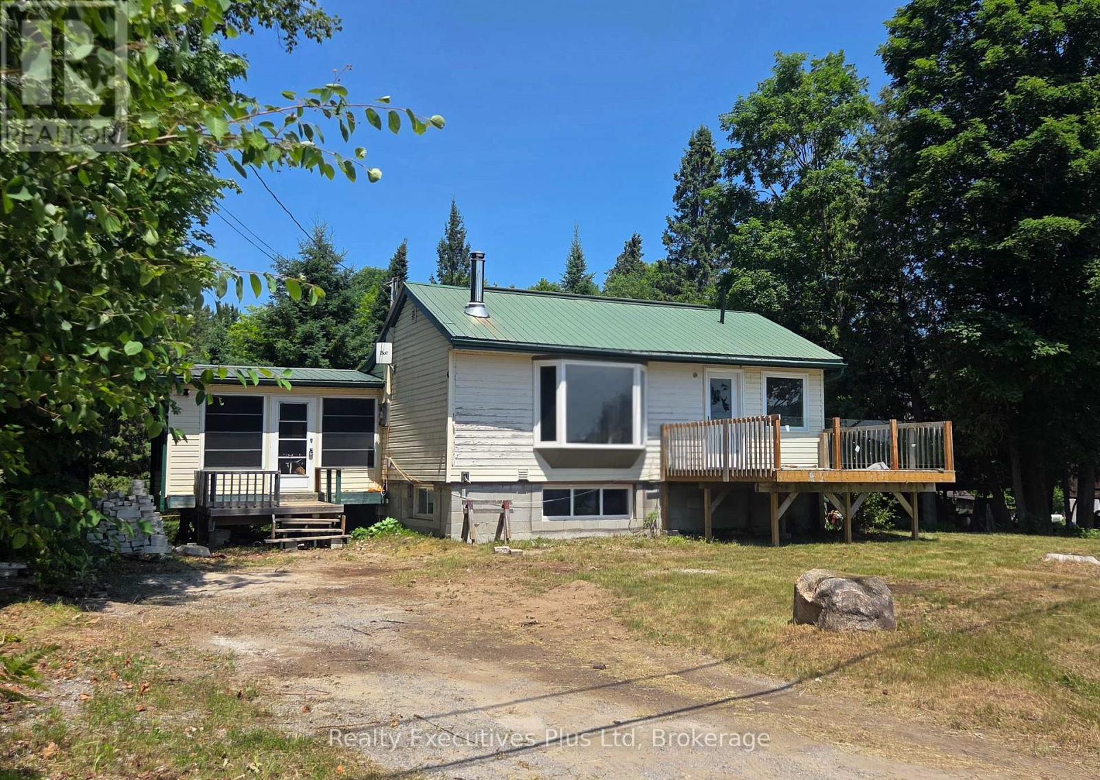 2011 NORTH SHORE ROAD - 1