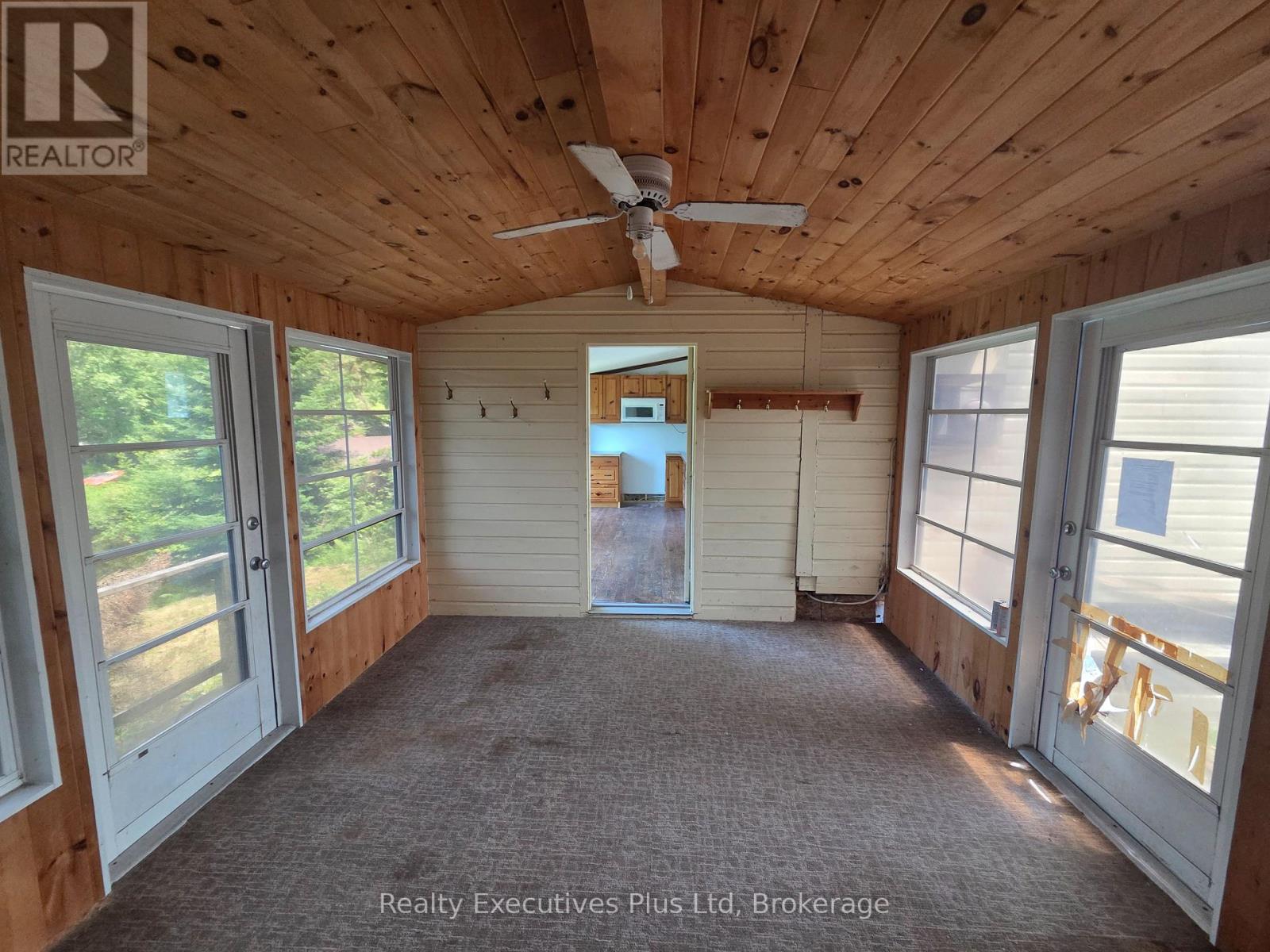2011 NORTH SHORE ROAD - 8