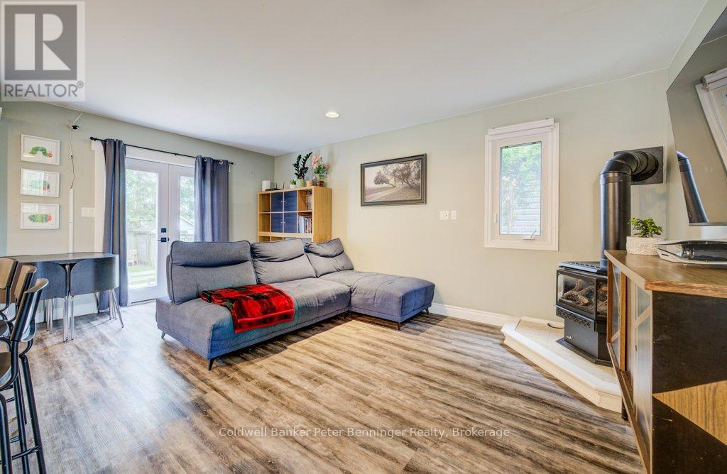 644 STEWART DRIVE - 9