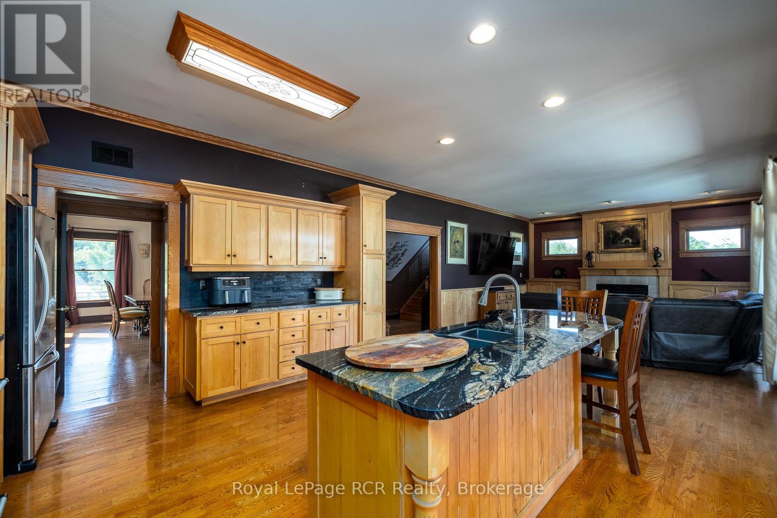 616894 GREY ROAD 29 - 16