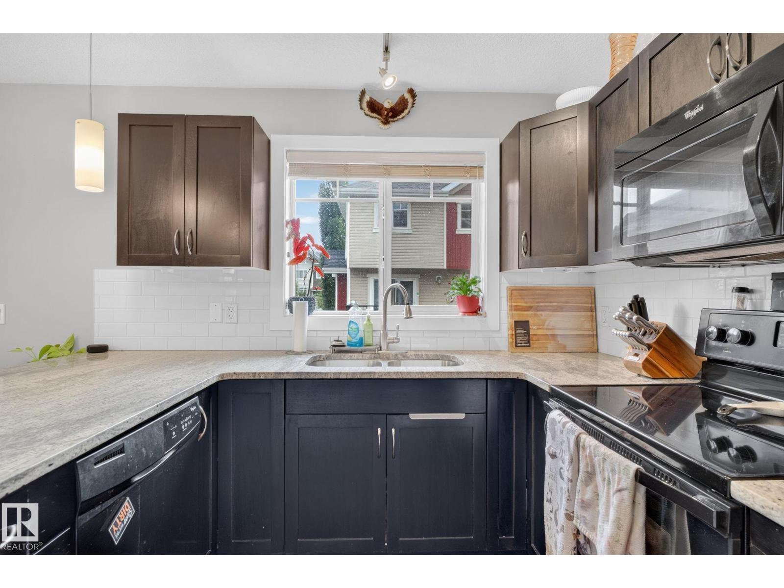 #89 9535 217 ST NW - 19