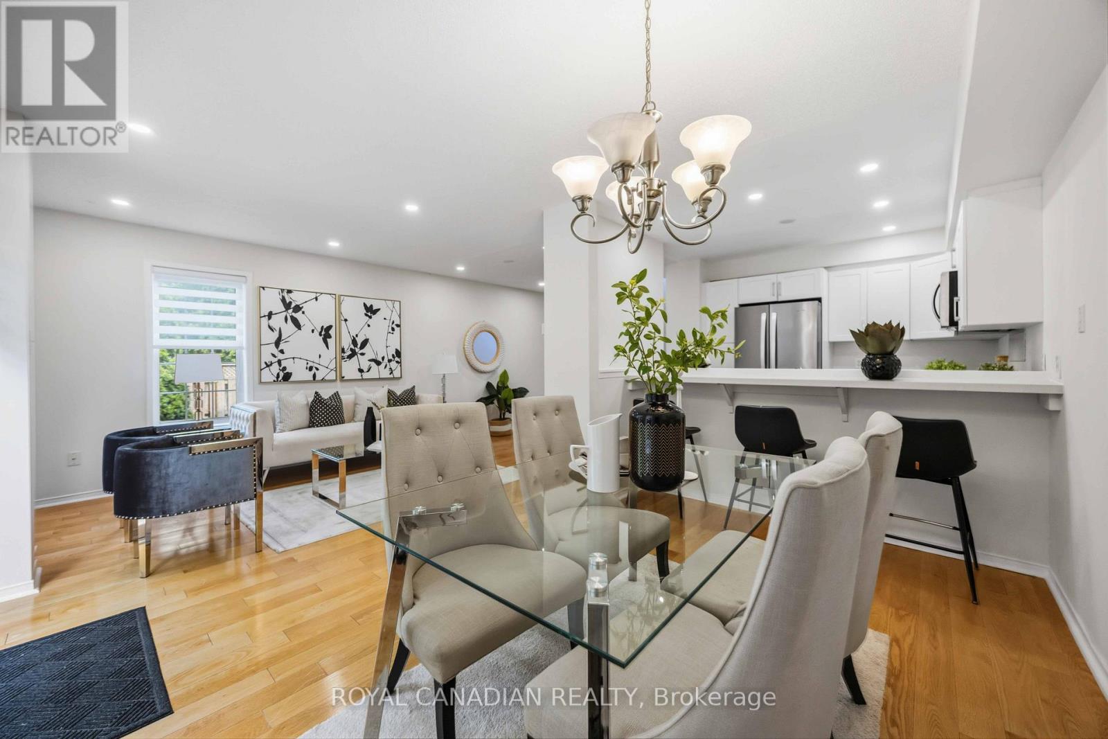 137 STOKELY CRESCENT - 19