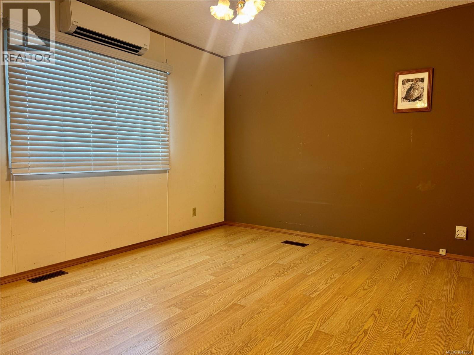 #34 1240 Wilkinson Rd - 20