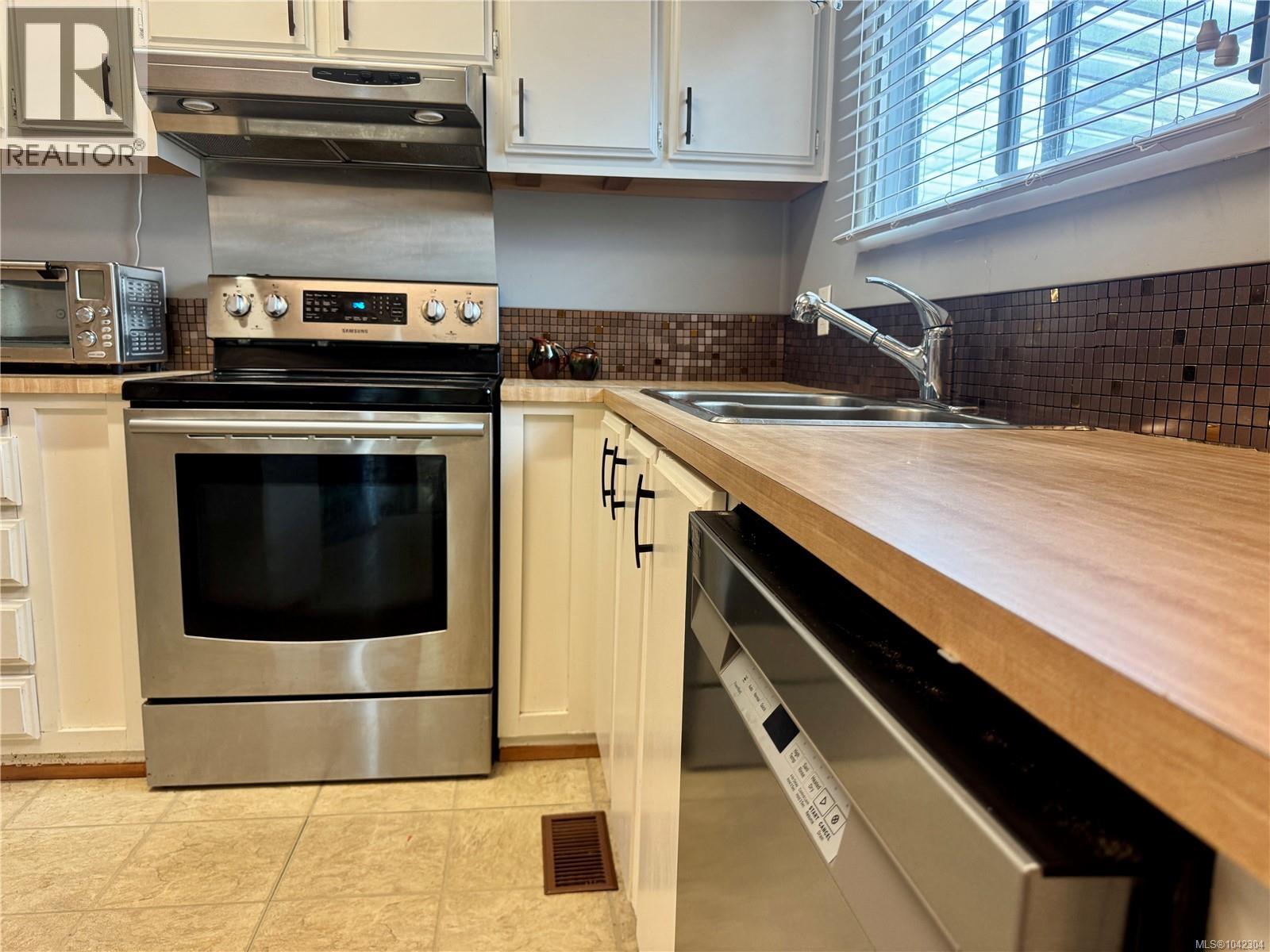 #34 1240 Wilkinson Rd - 5