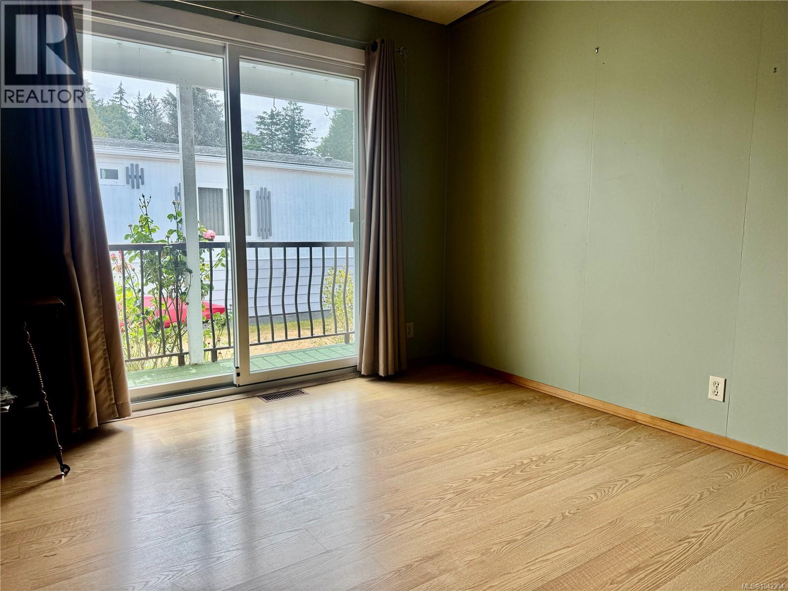 #34 1240 Wilkinson Rd - Image 11