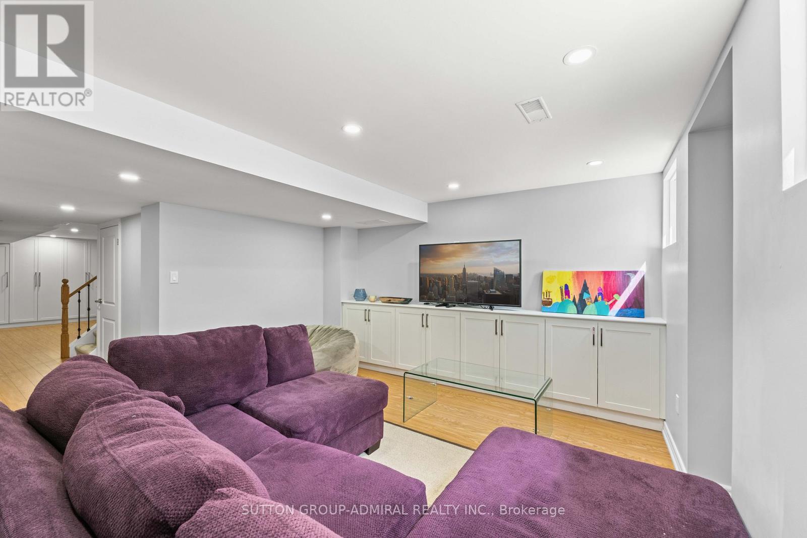 11 CLOVIS STREET - Image 19