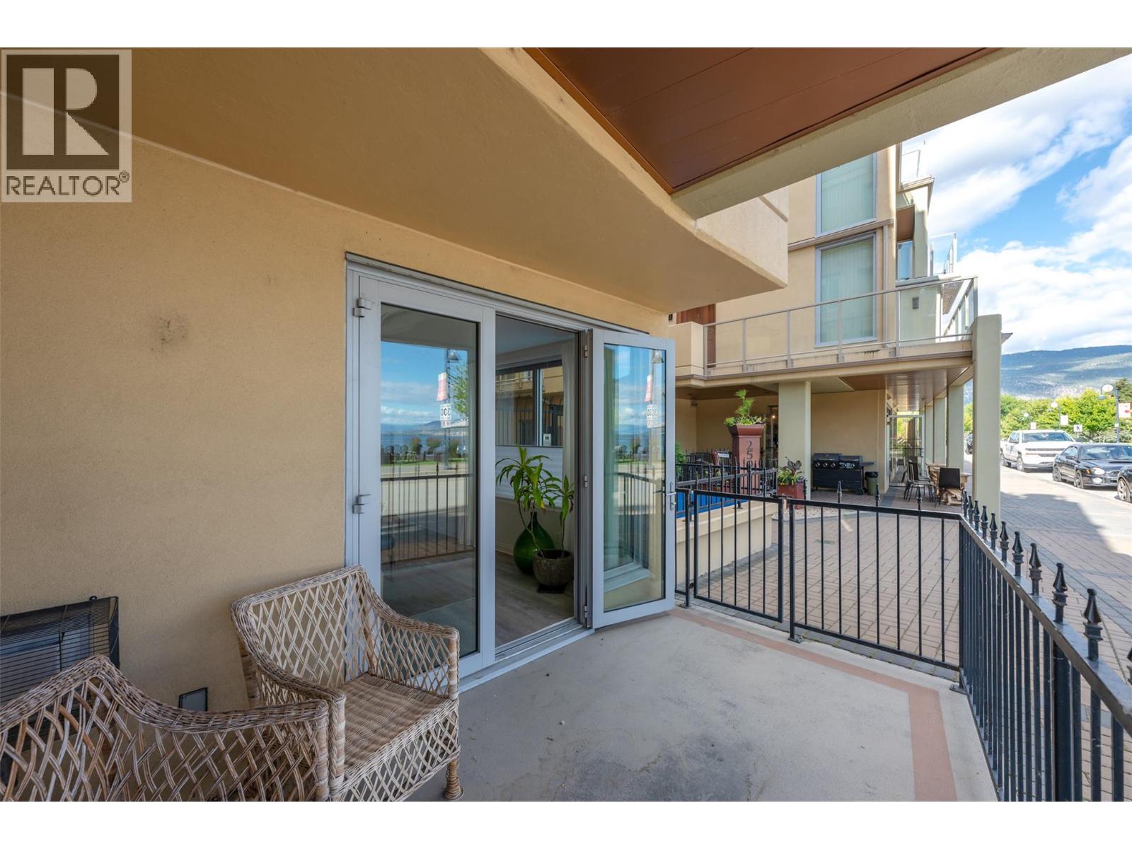 #103 250 MARINA Way - 14