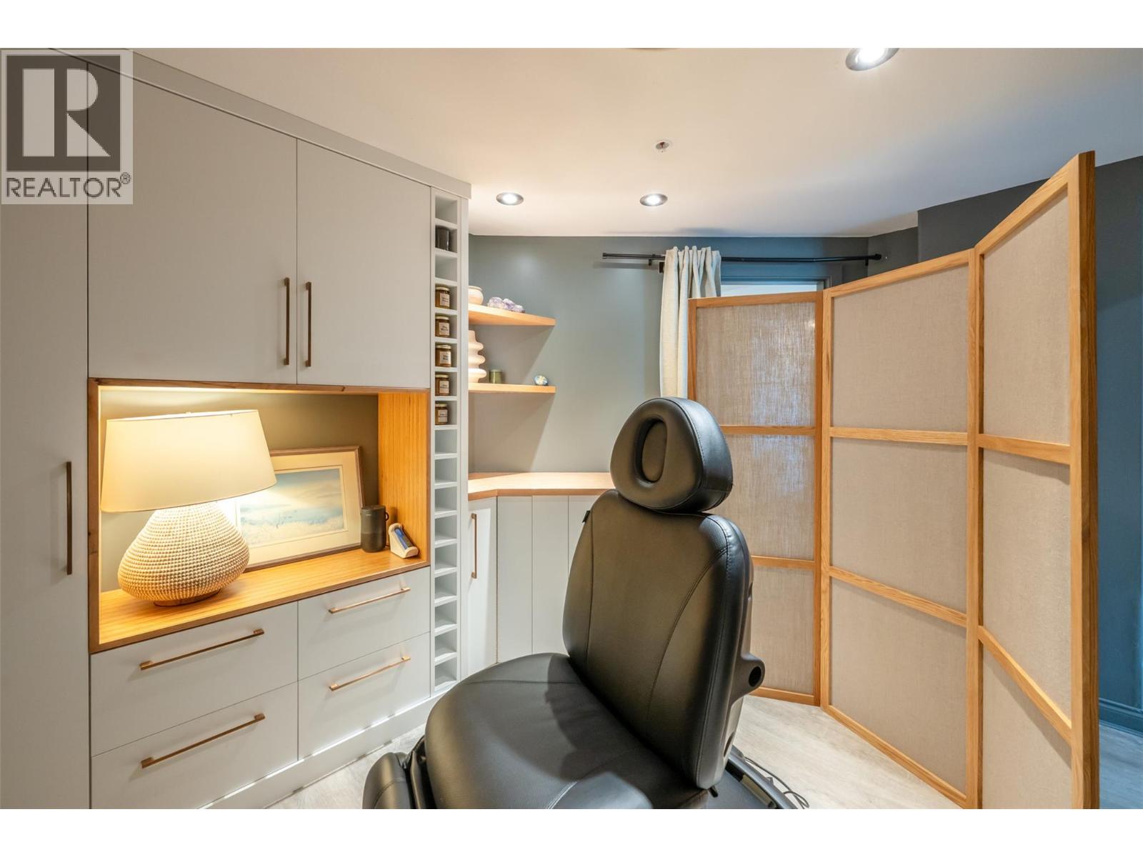 #103 250 MARINA Way - 15