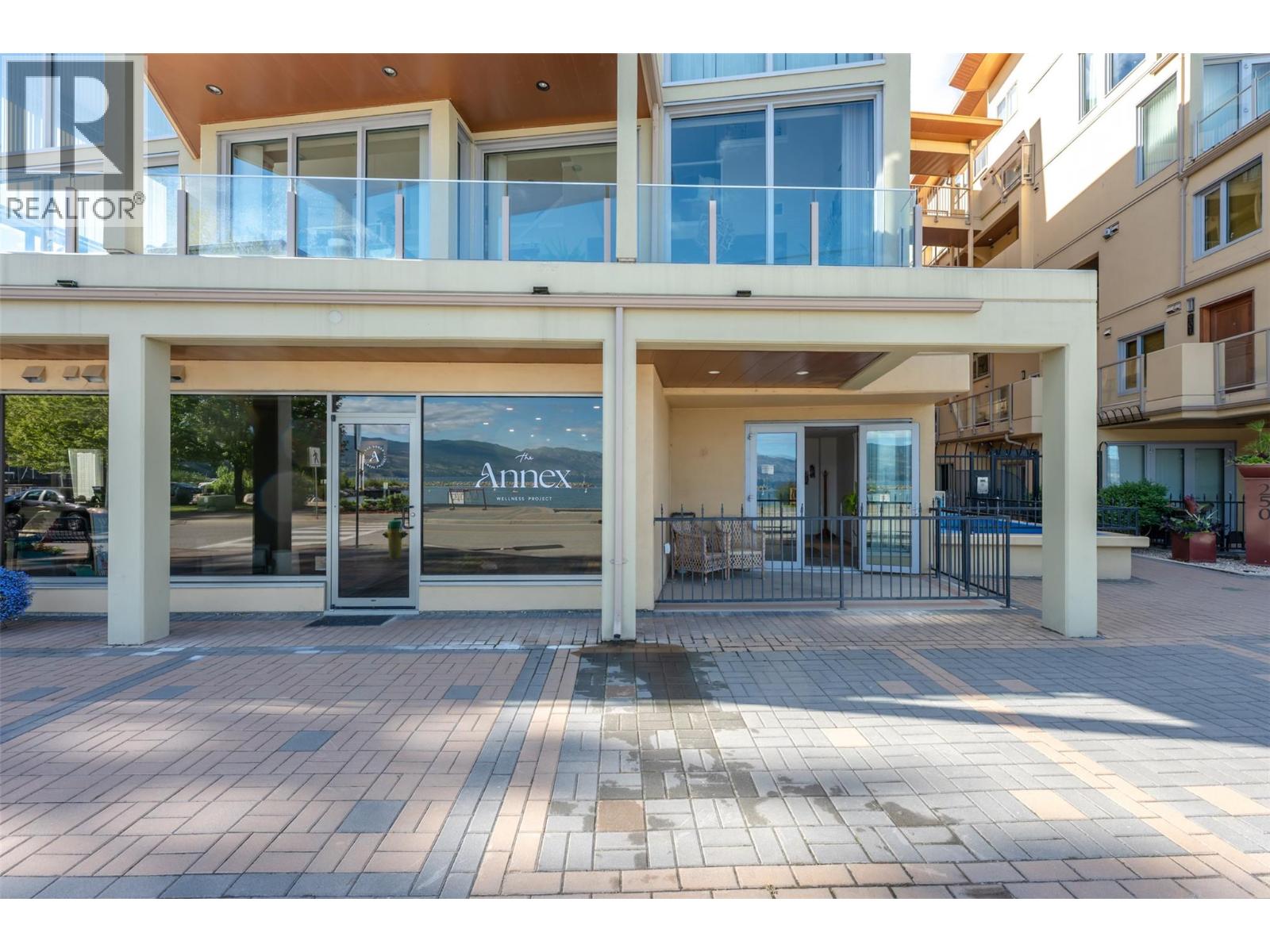 #103 250 MARINA Way - 4