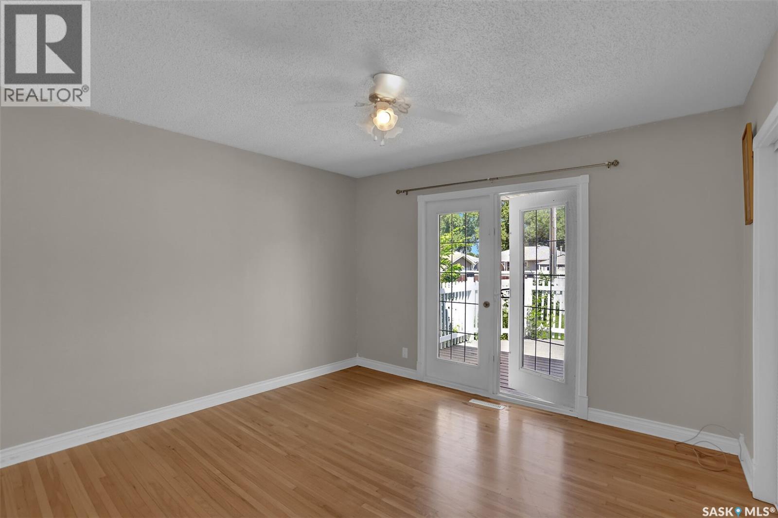 1830 Cowan CRESCENT - 13