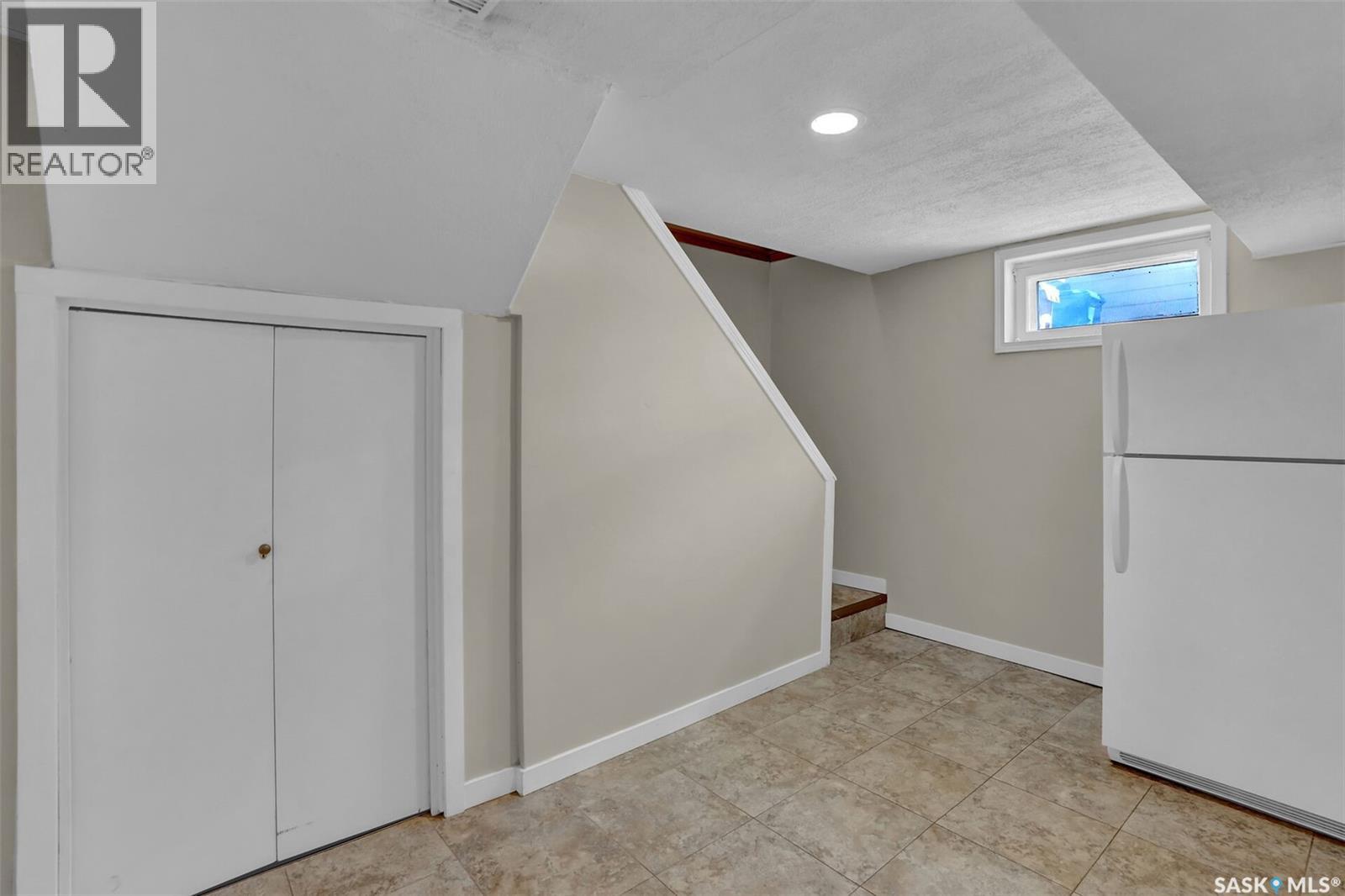 1830 Cowan CRESCENT - 19