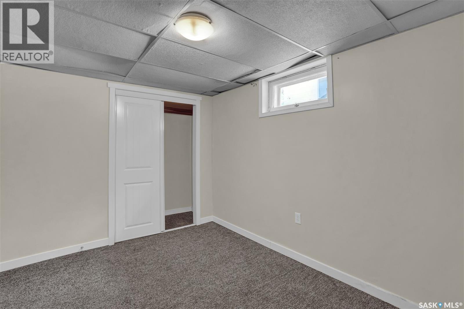 1830 Cowan CRESCENT - 23