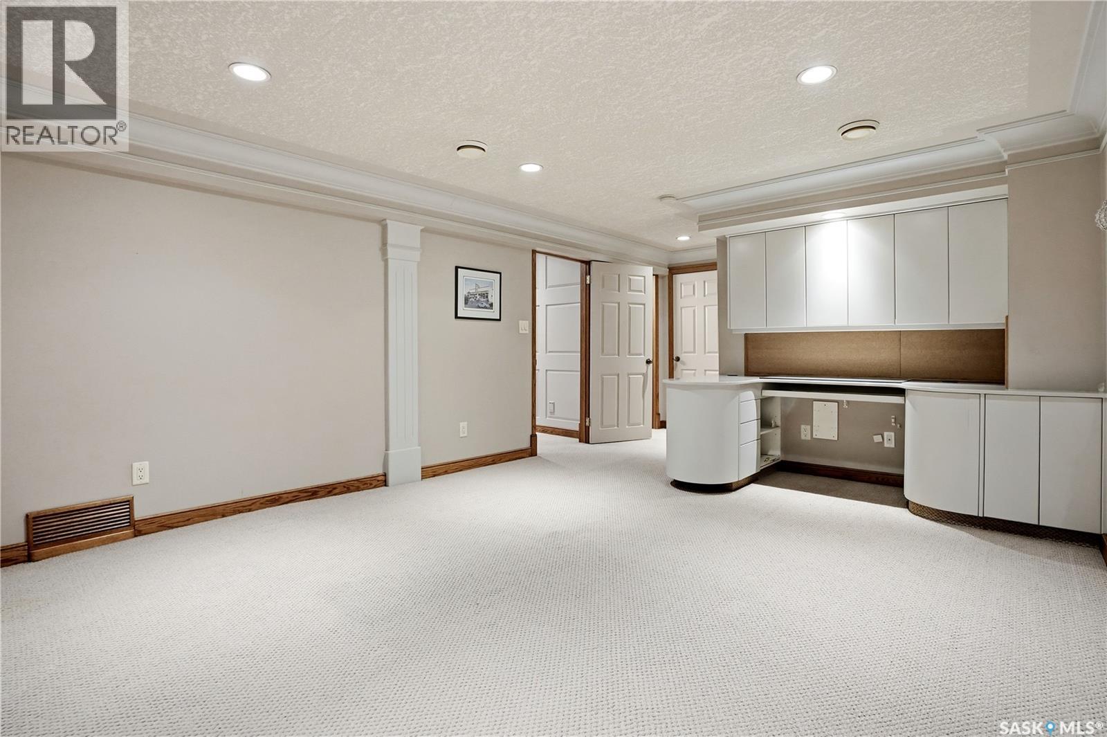 83 Minot DRIVE — photo 46