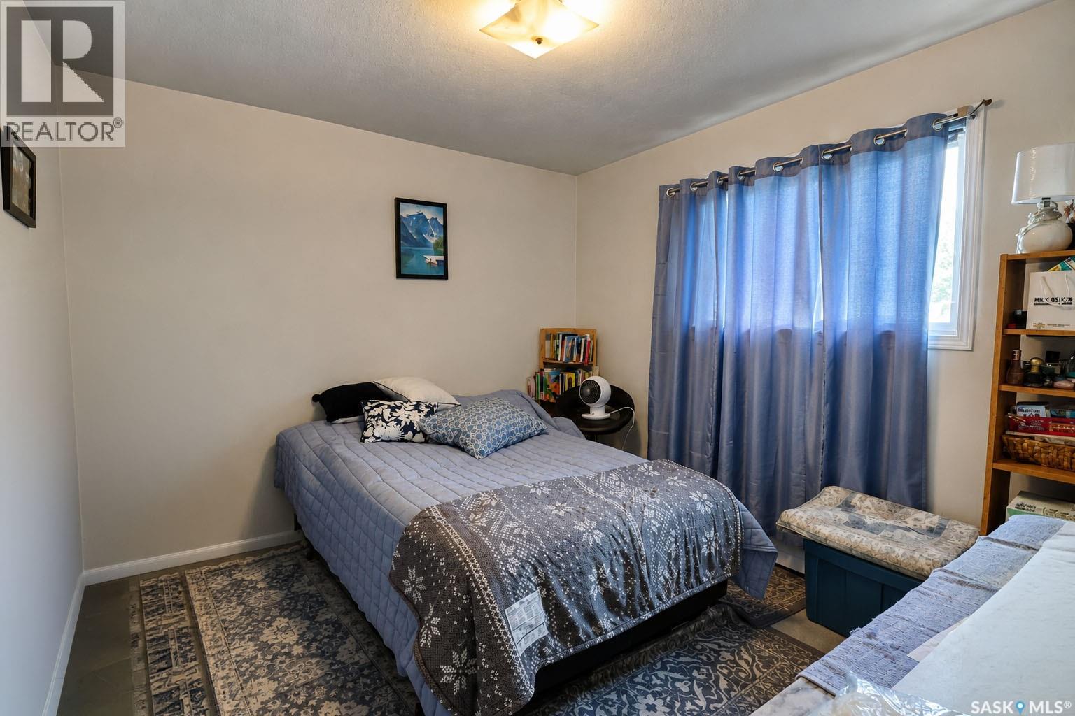 616 28th STREET E - 8