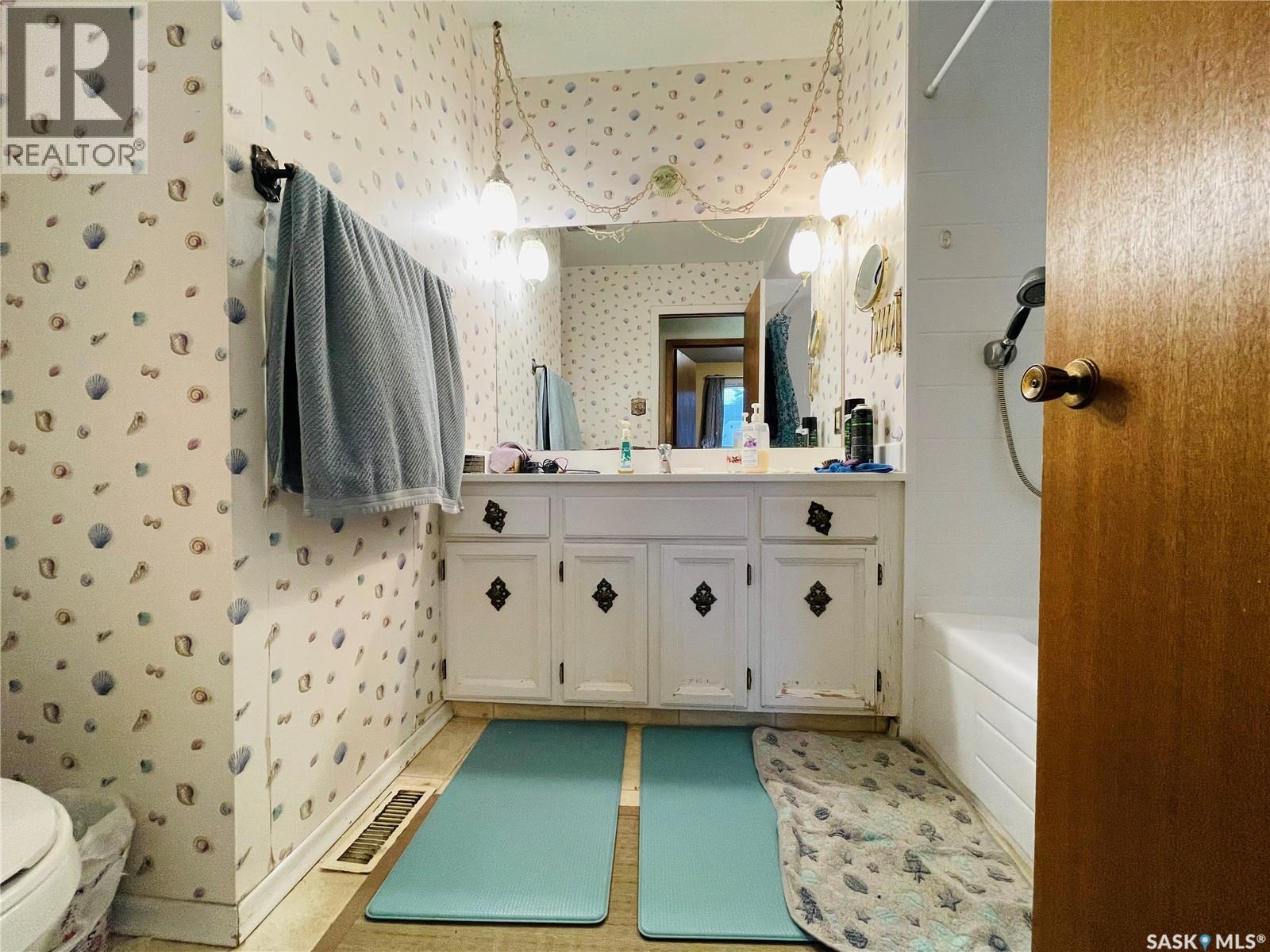 195 Lincoln DRIVE — photo 12