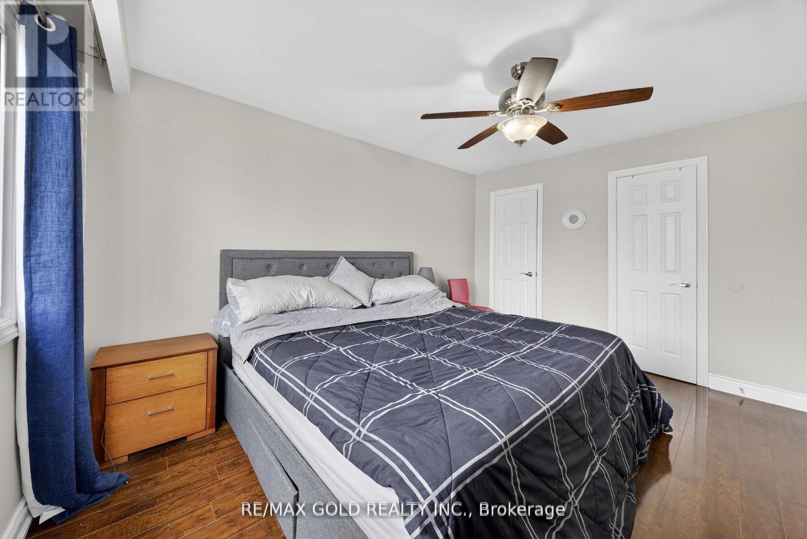 3289 VICTORY CRESCENT - 23