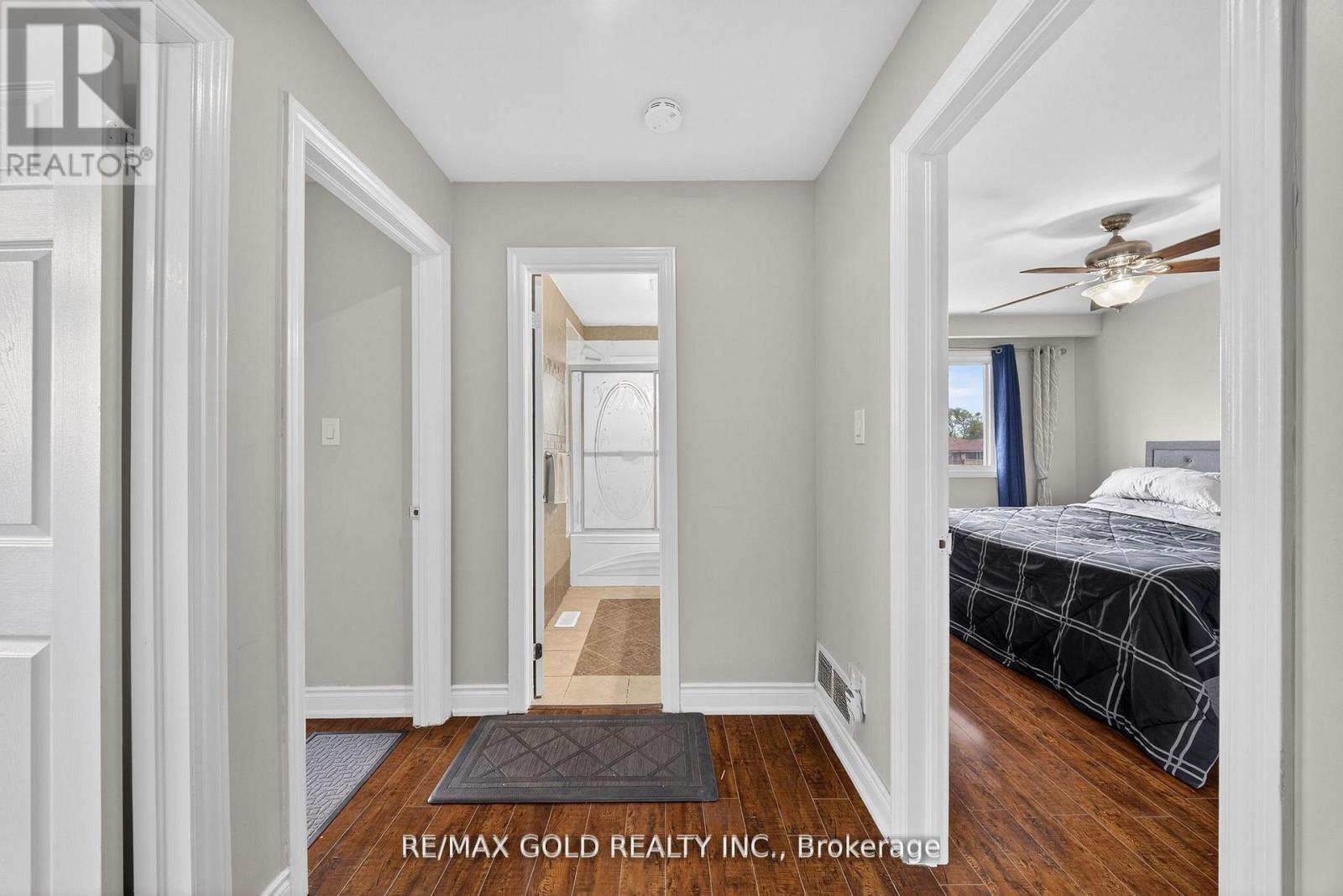 3289 VICTORY CRESCENT - 21