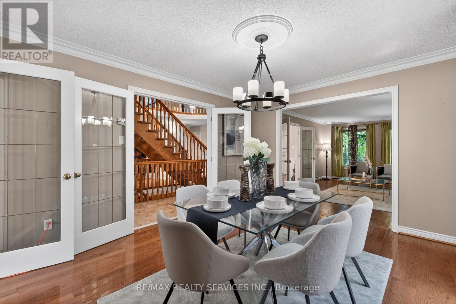 2069 SCHOOLMASTER CIRCLE - 13