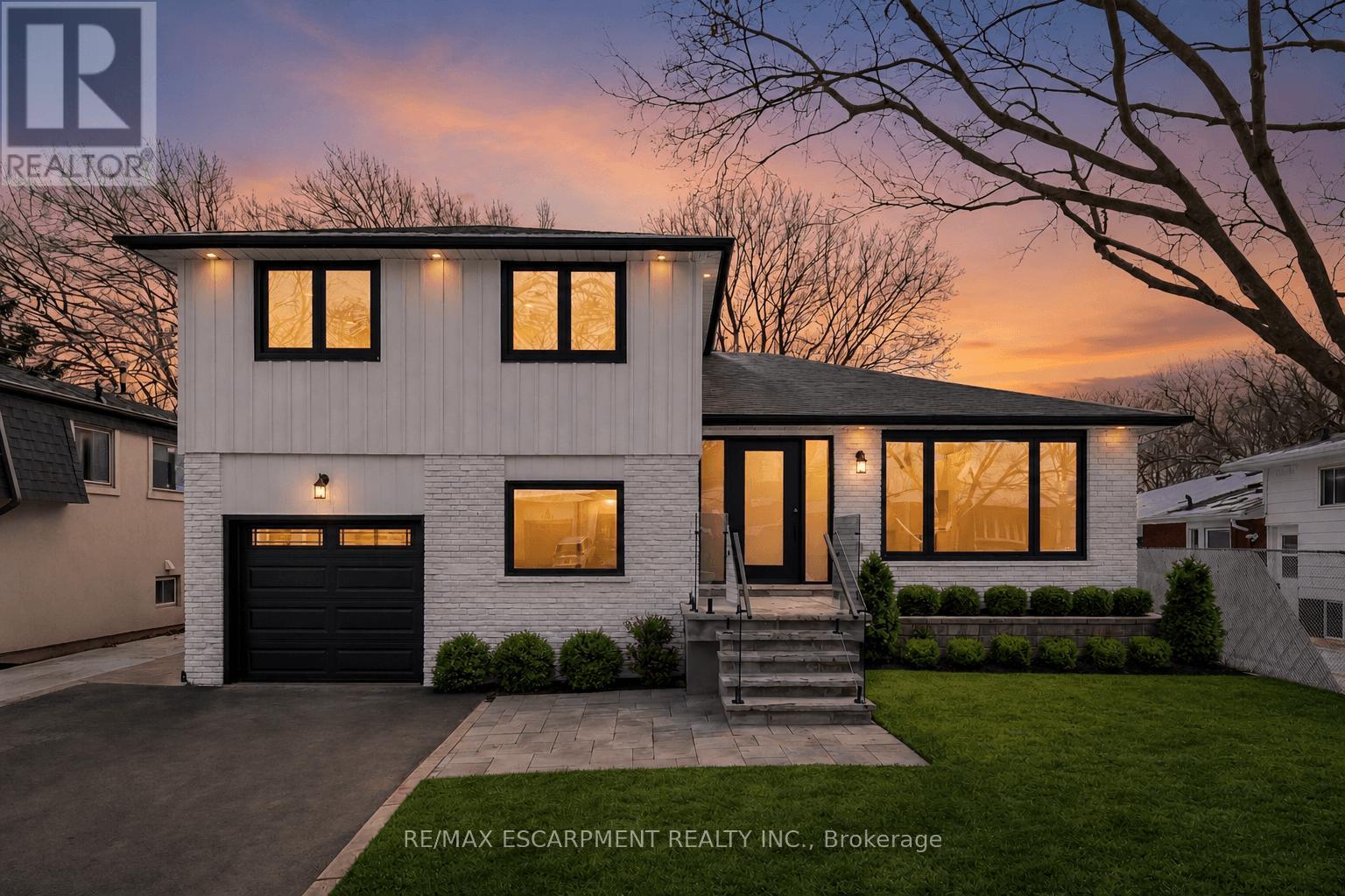 2276 WYANDOTTE DRIVE - 1