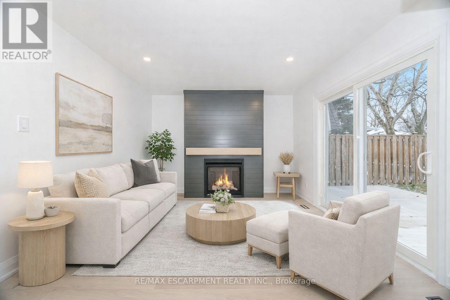 2276 WYANDOTTE DRIVE - 13