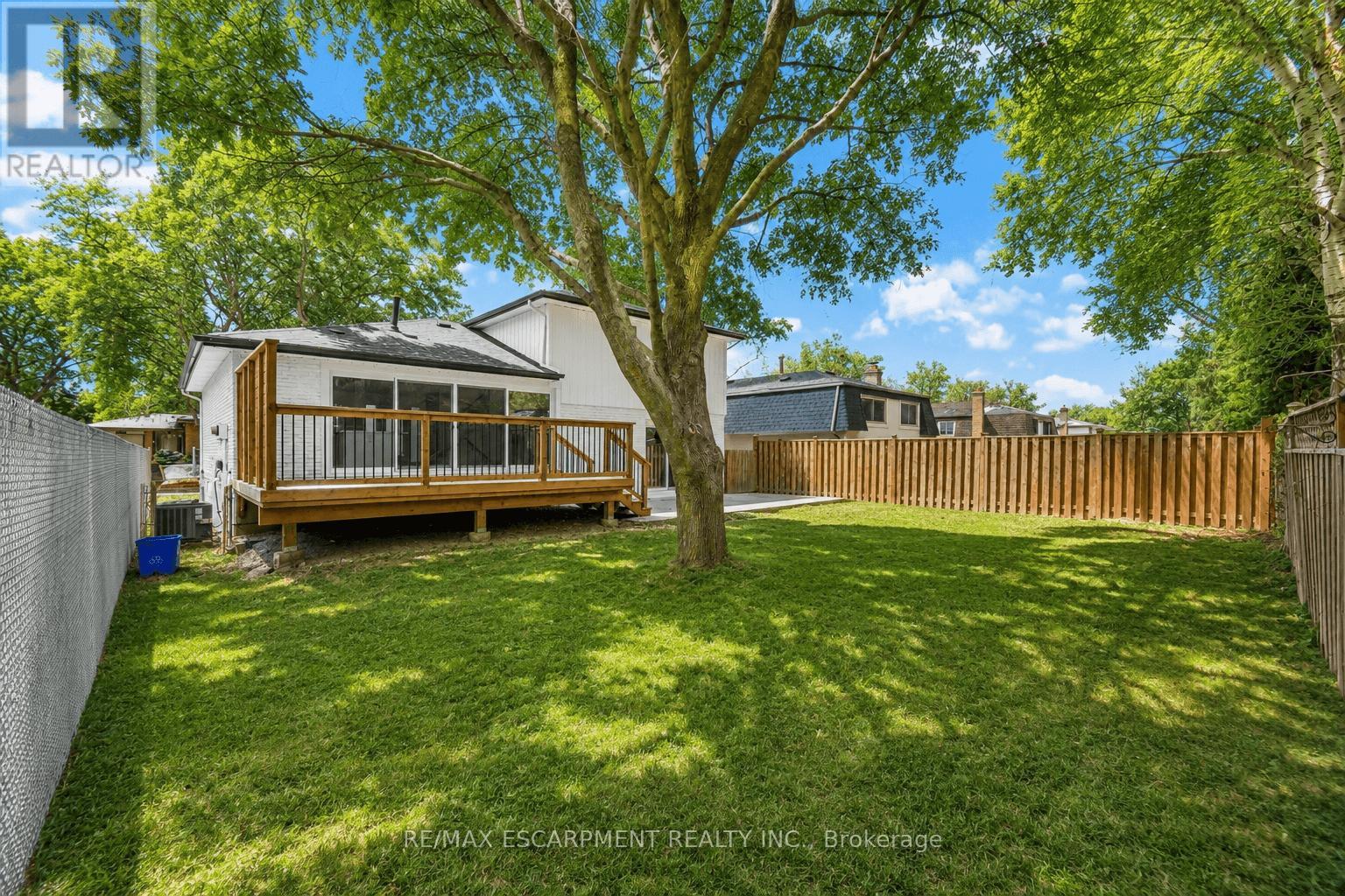 2276 WYANDOTTE DRIVE - 40
