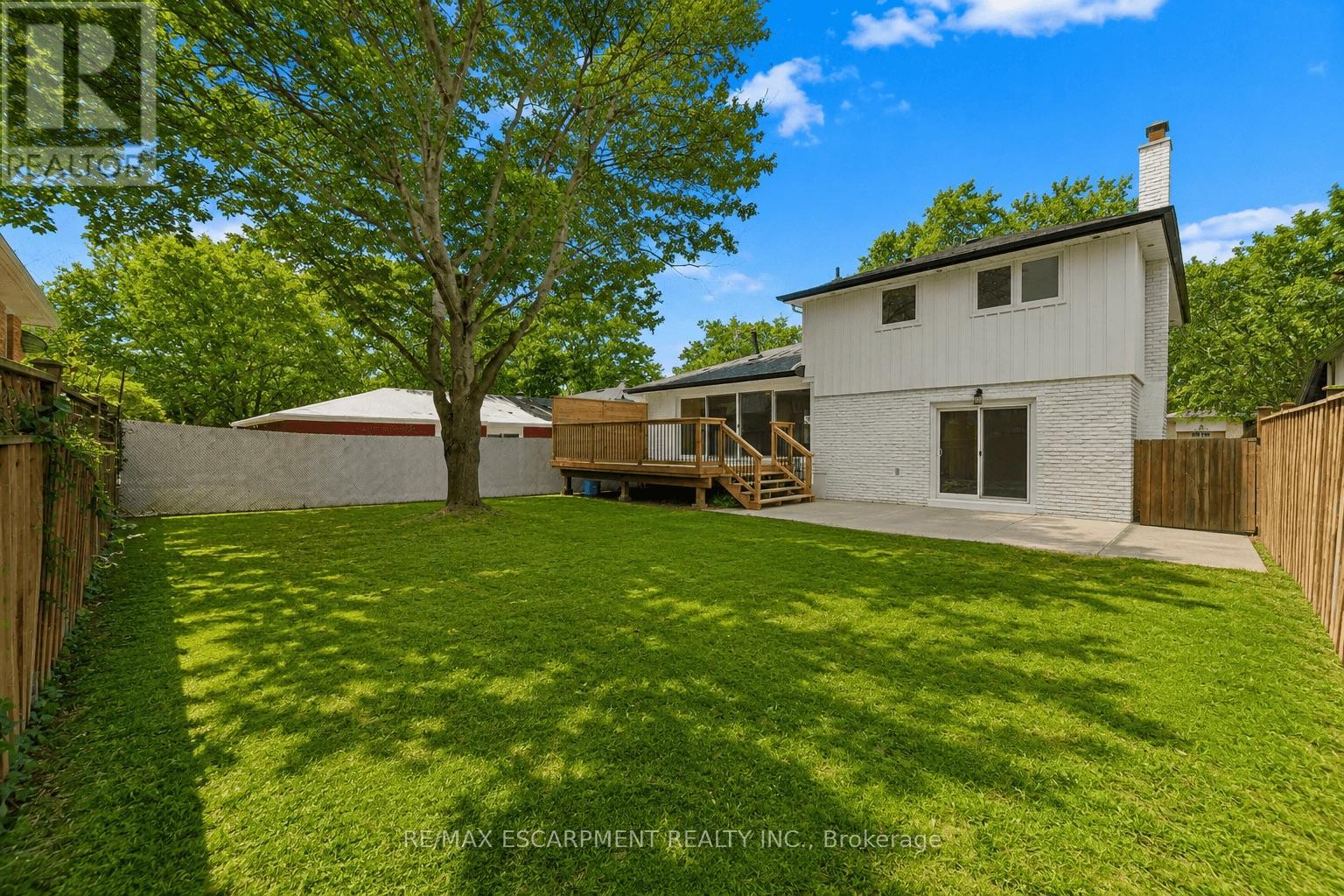 2276 WYANDOTTE DRIVE - 47