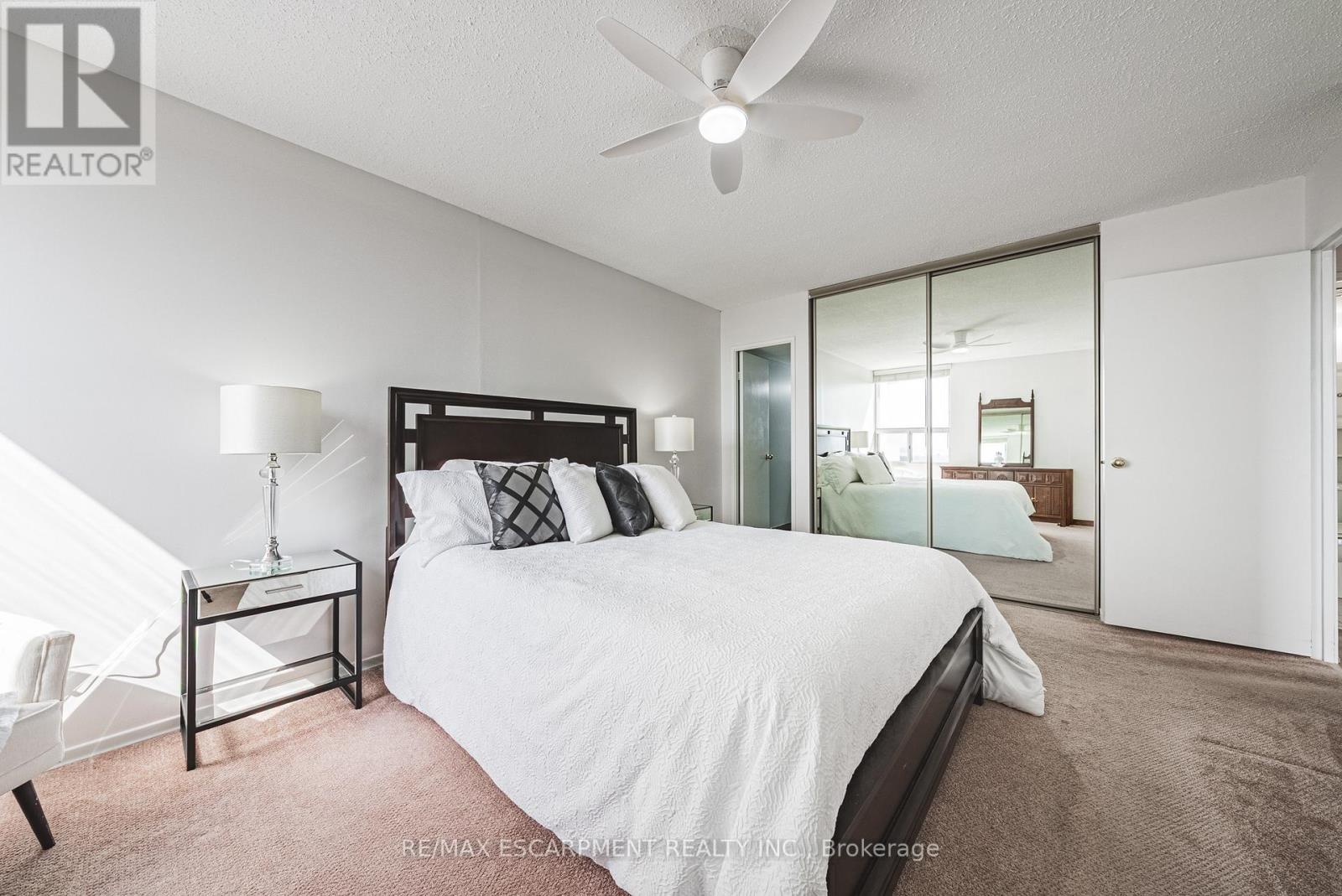 #1504 2055 UPPER MIDDLE ROAD - Image 17