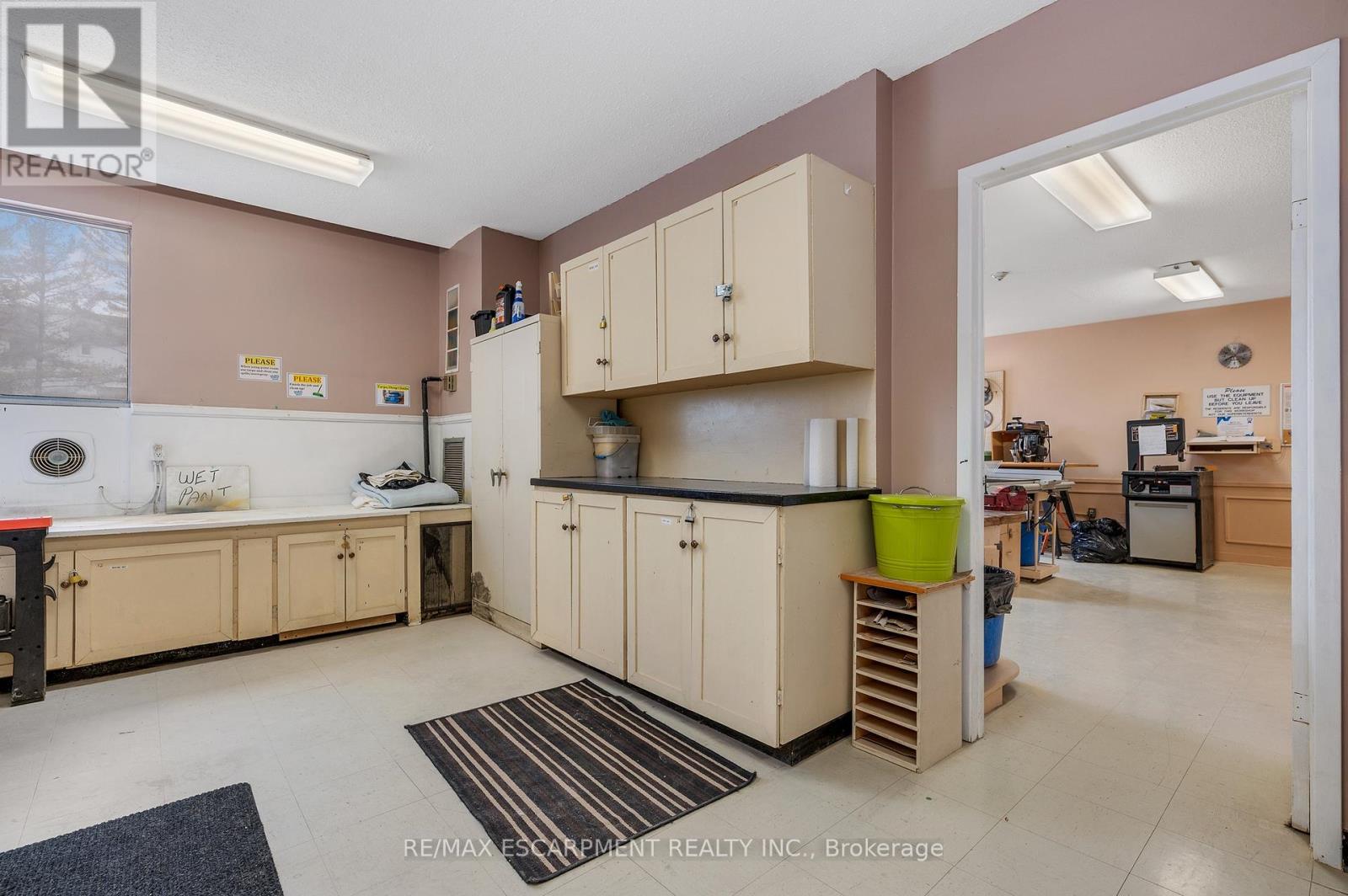 #1504 2055 UPPER MIDDLE ROAD - Image 30