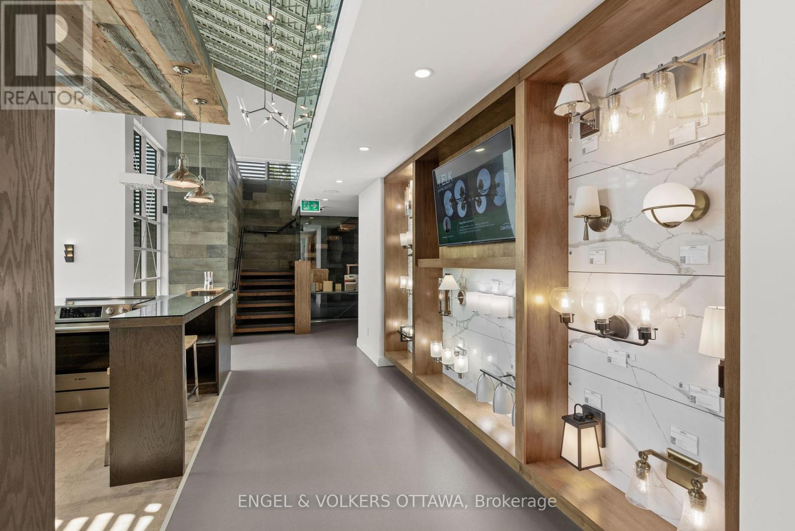 38 SYNERGY WAY, Ottawa. Luxury613. By Peter Sagos - Image 31