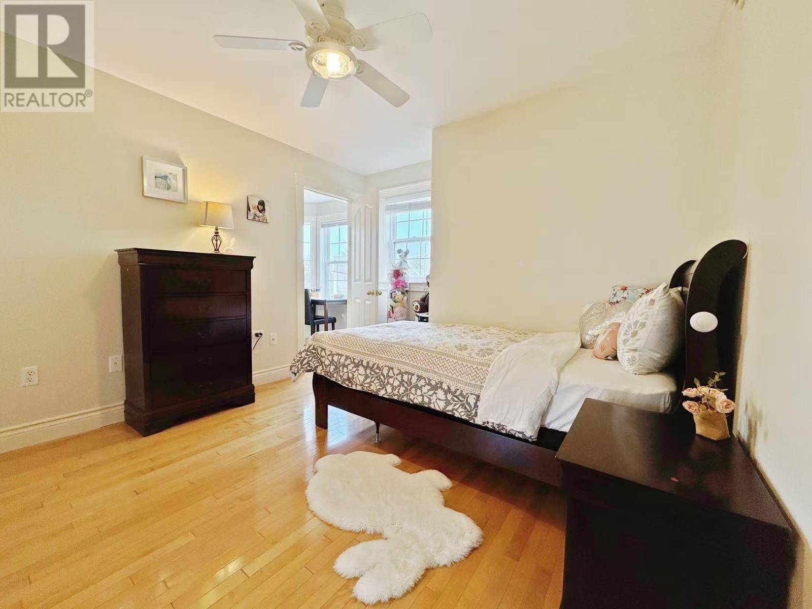10 Eli Court E - 16
