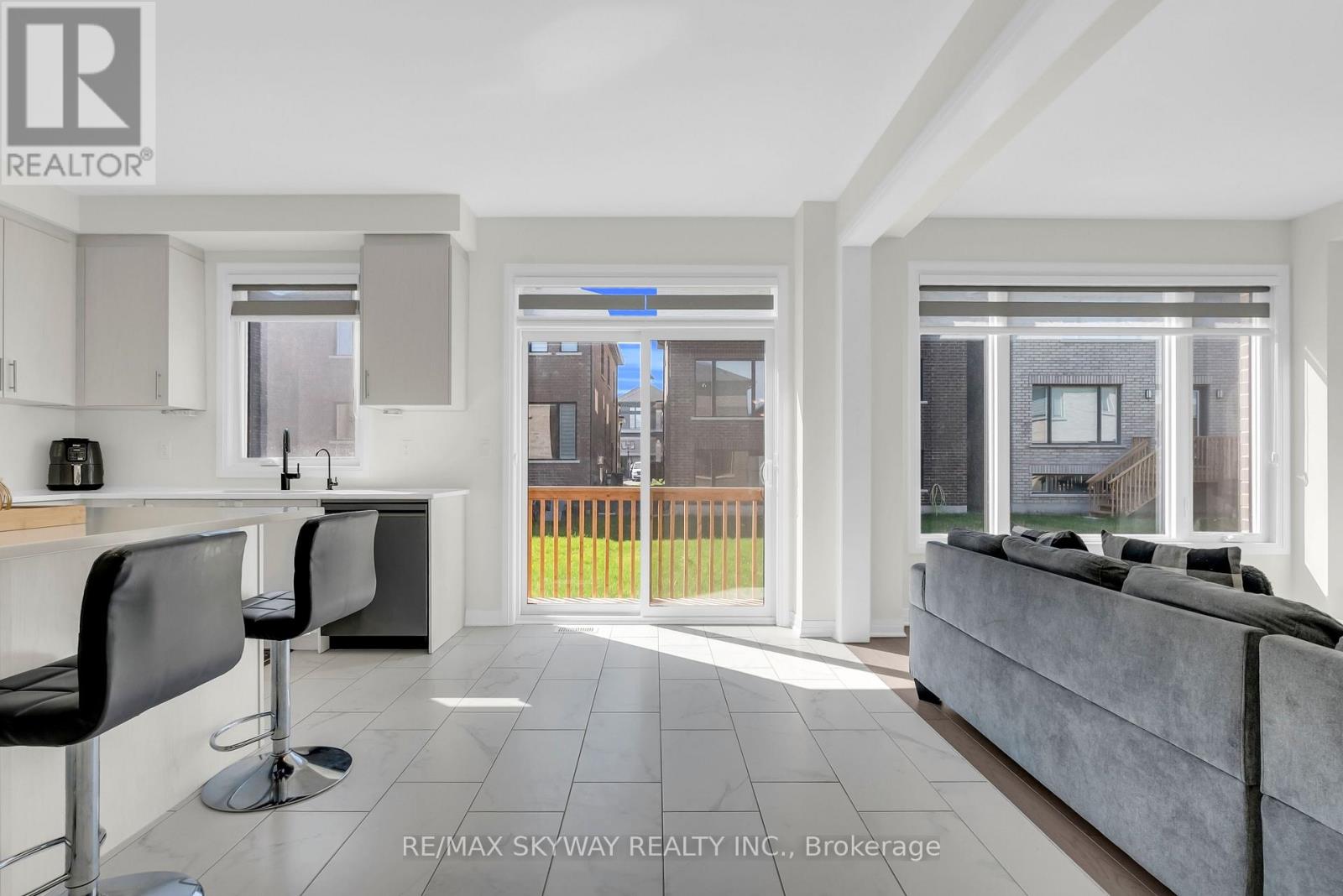 16 TYLER AVENUE - 14