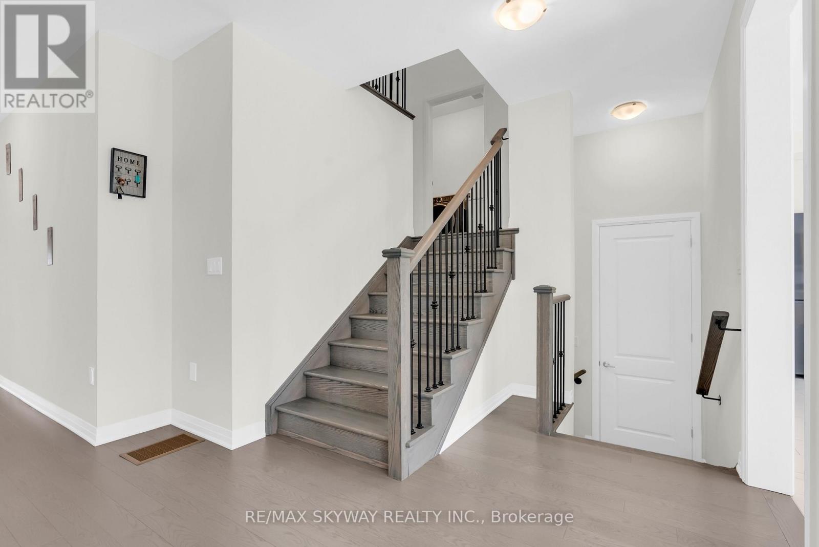 16 TYLER AVENUE - 21