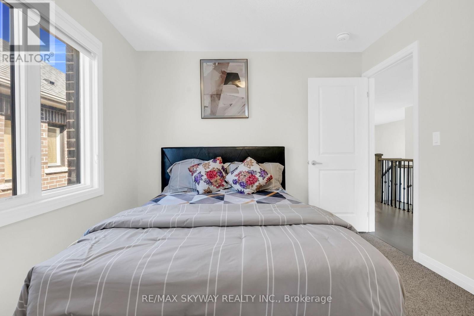 16 TYLER AVENUE - 35