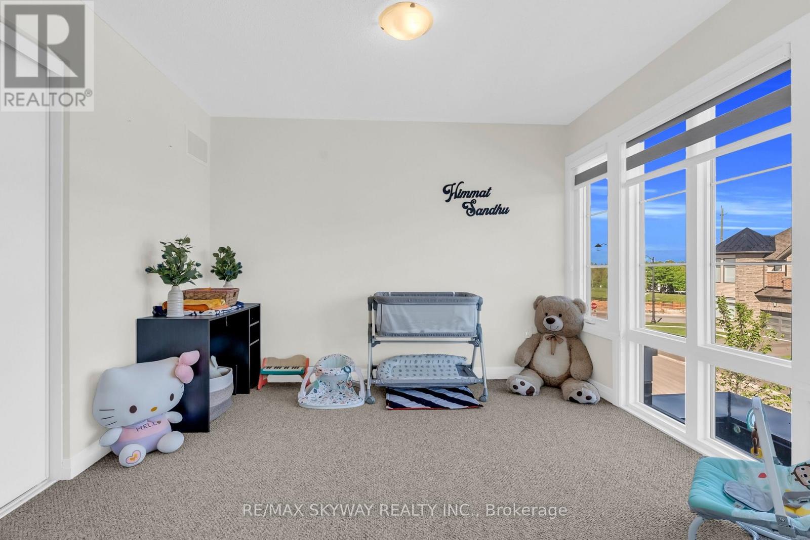 16 TYLER AVENUE - 41