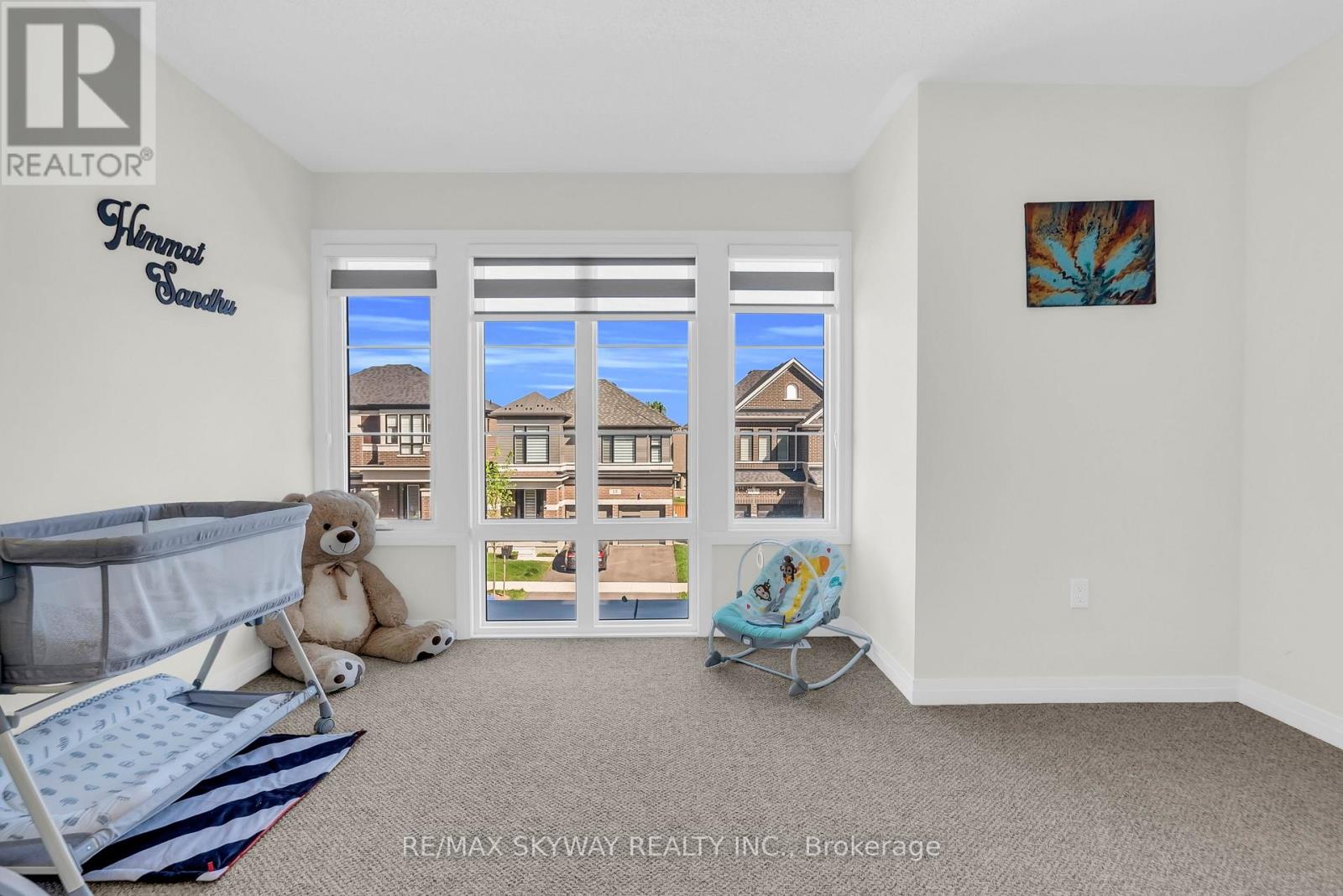 16 TYLER AVENUE - 42