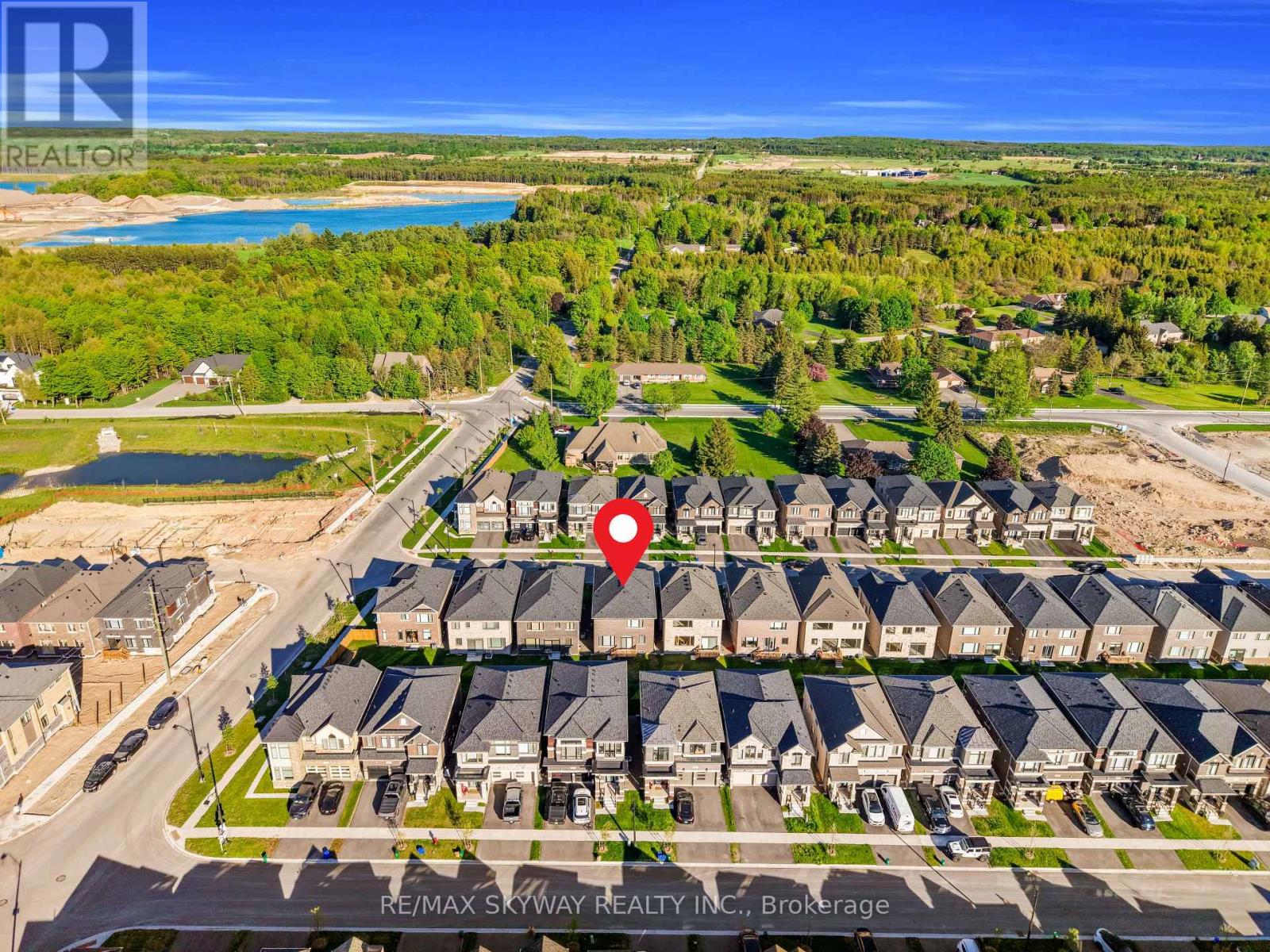 16 TYLER AVENUE - 45