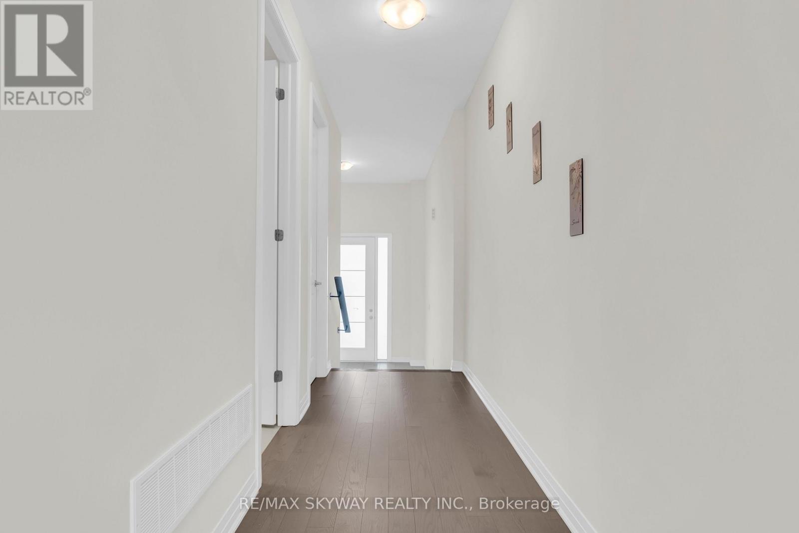 16 TYLER AVENUE - 7