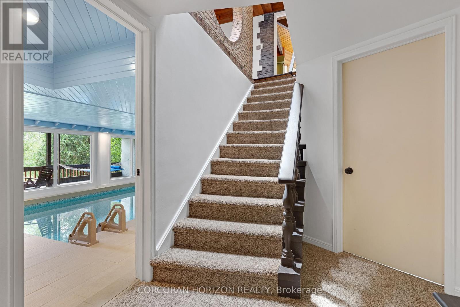 565 FOUNTAIN STREET S - 27