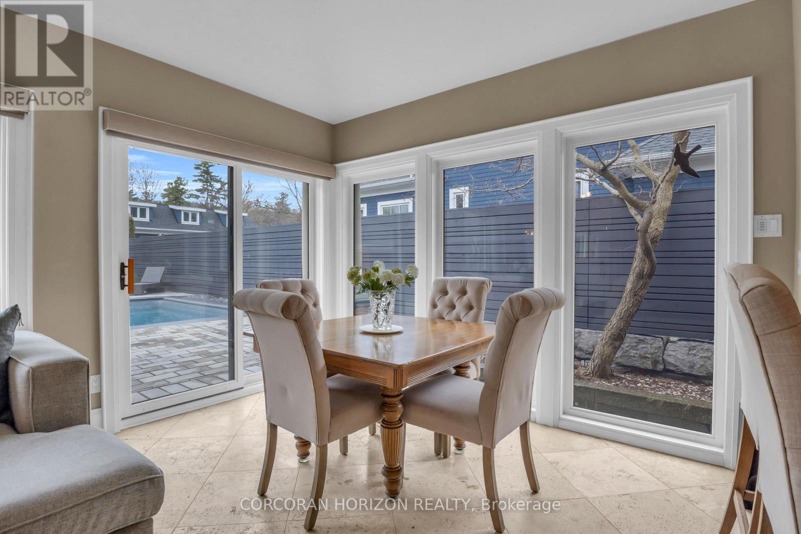 18 BRANT ROAD N - 16